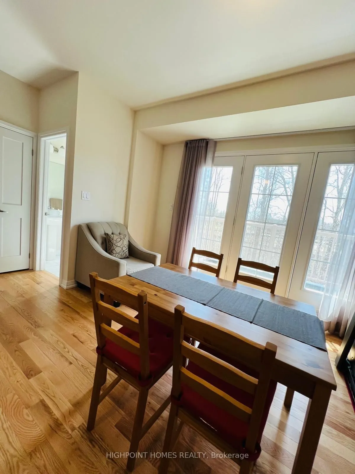 4 Coote Court