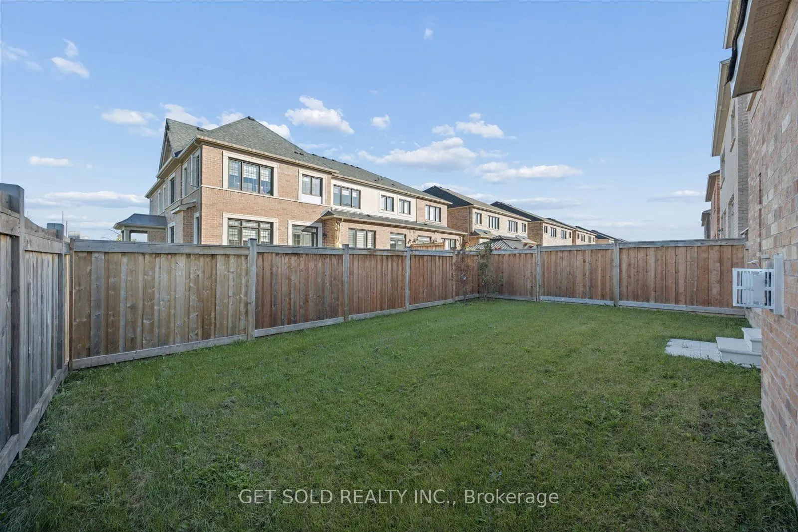 34 Huggins Drive