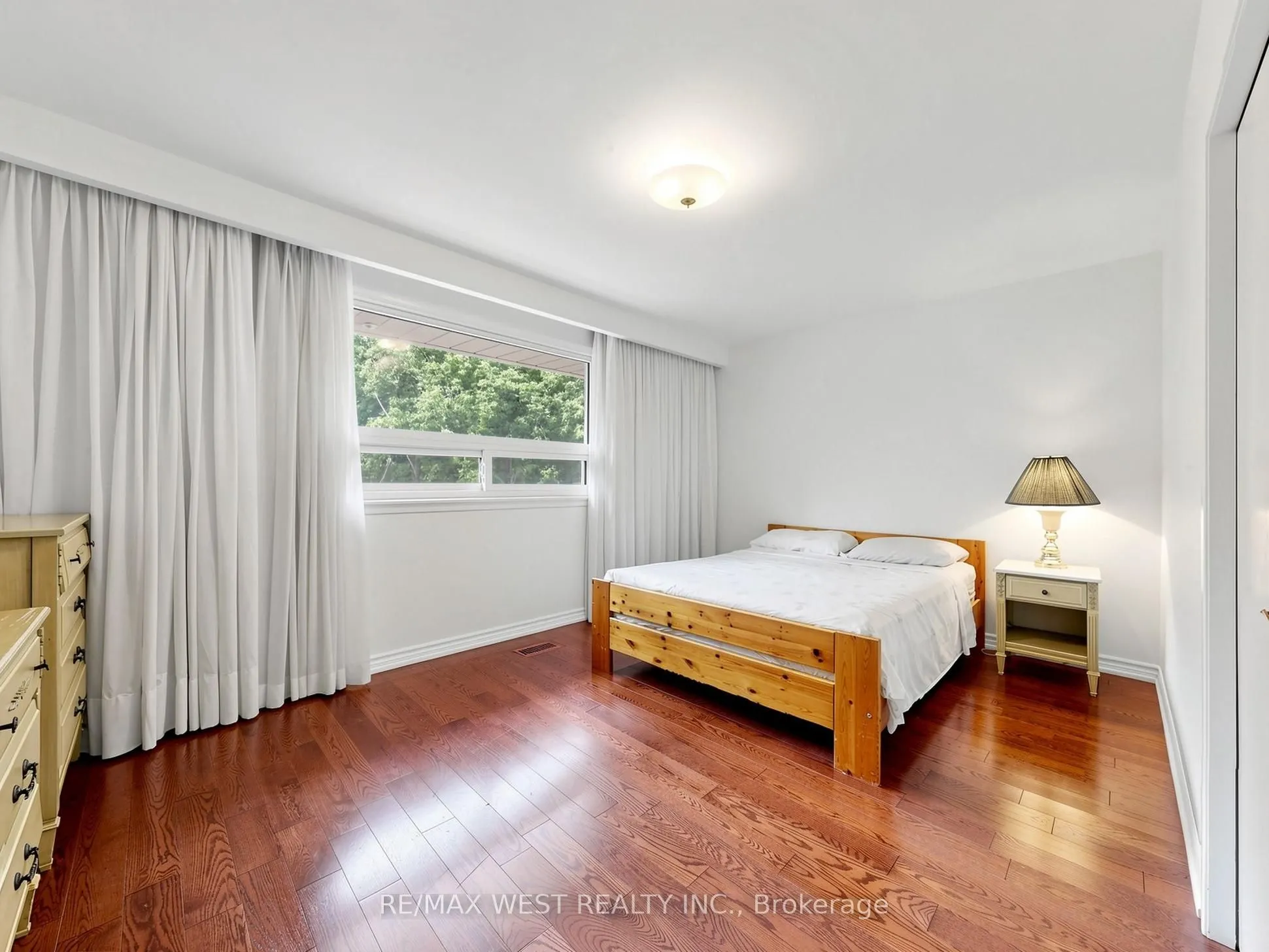41 Burnview Crescent