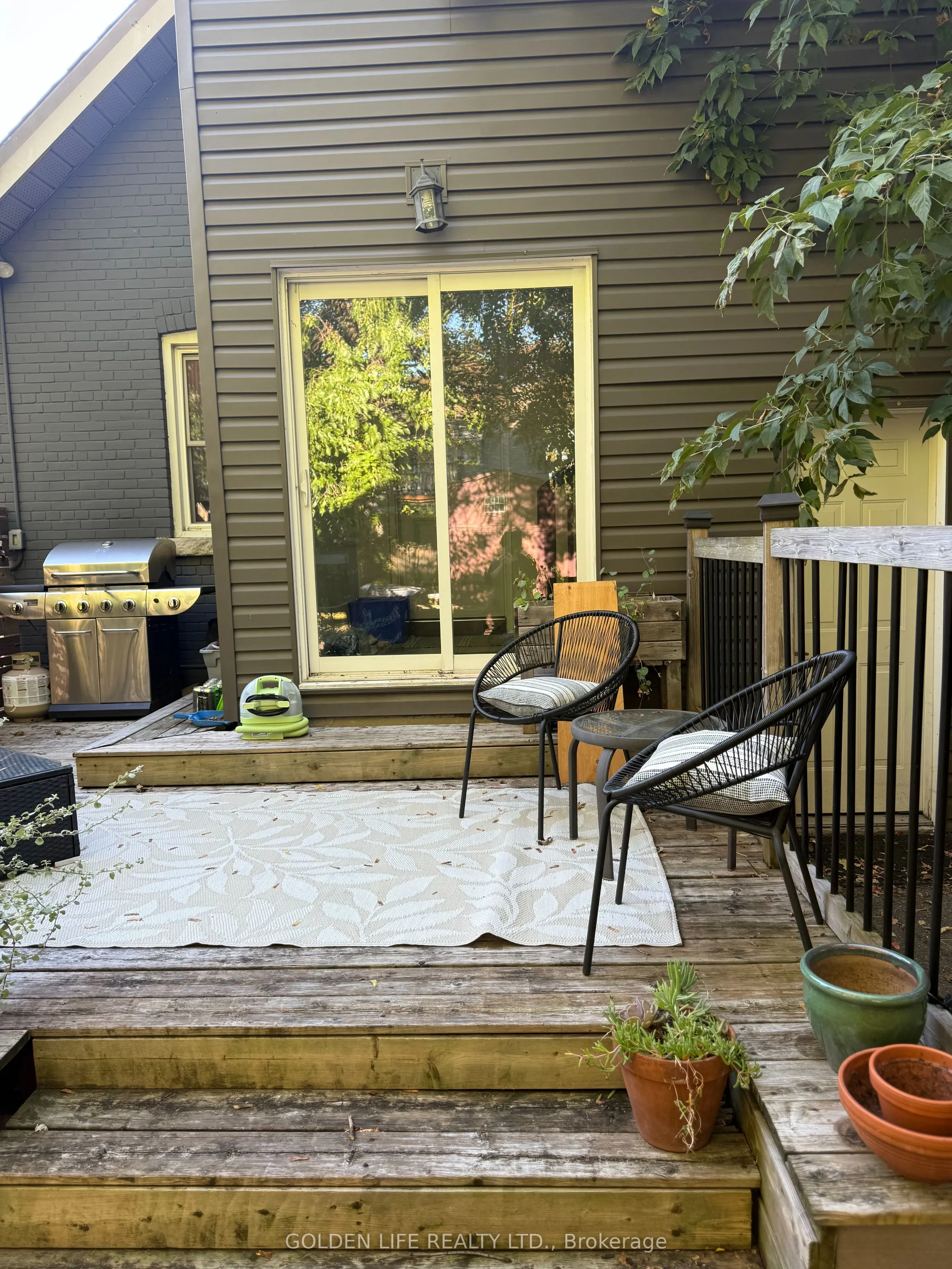 27 Rivercourt Boulevard #Main Fl(2BR)