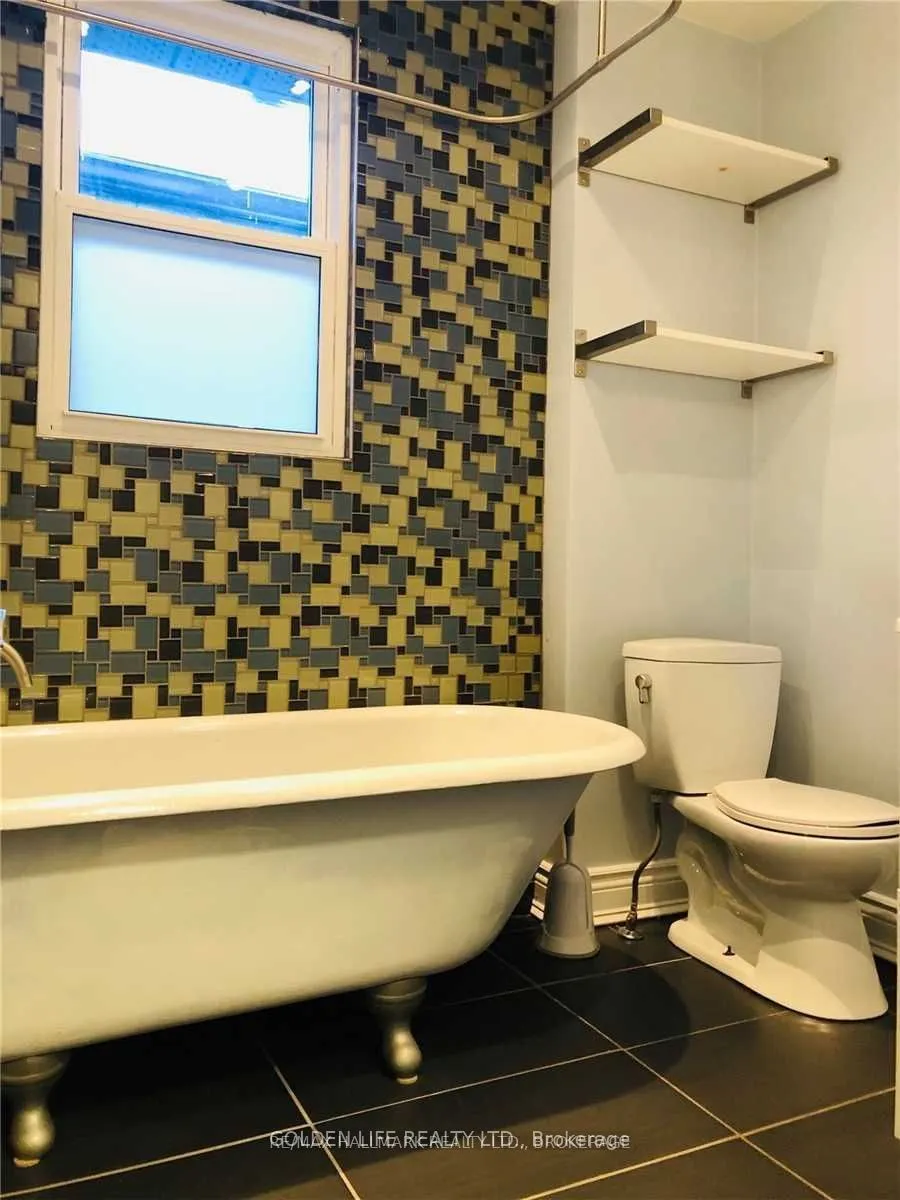 27 Rivercourt Boulevard #Main Fl(2BR)