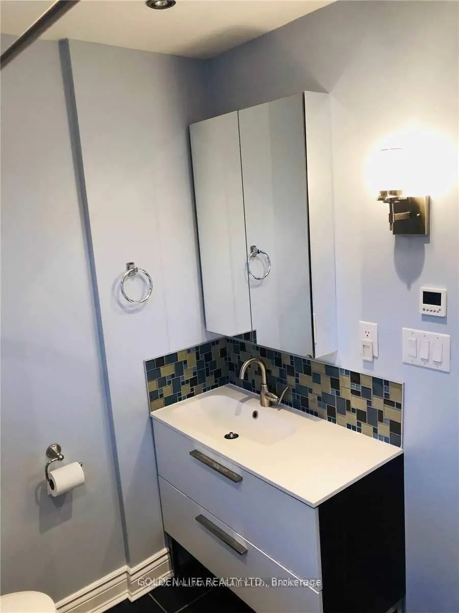 27 Rivercourt Boulevard #Main Fl(2BR)