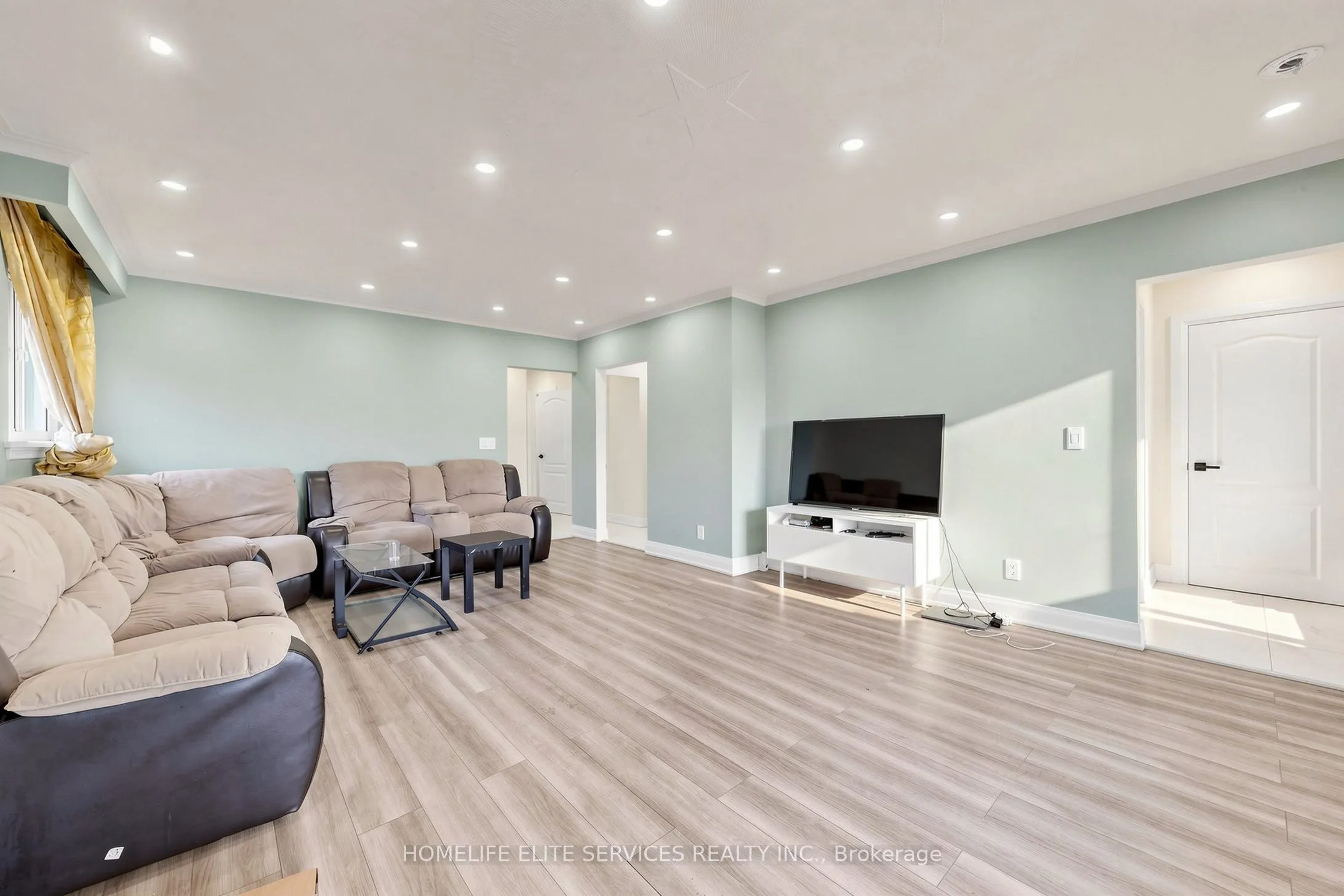 76 Gooderham Drive