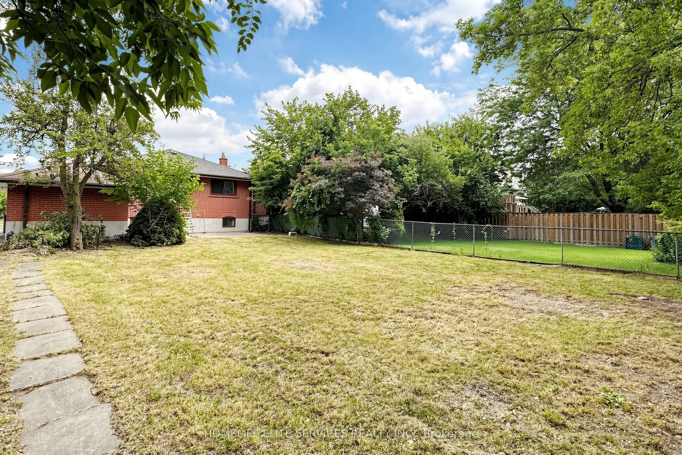 76 Gooderham Drive