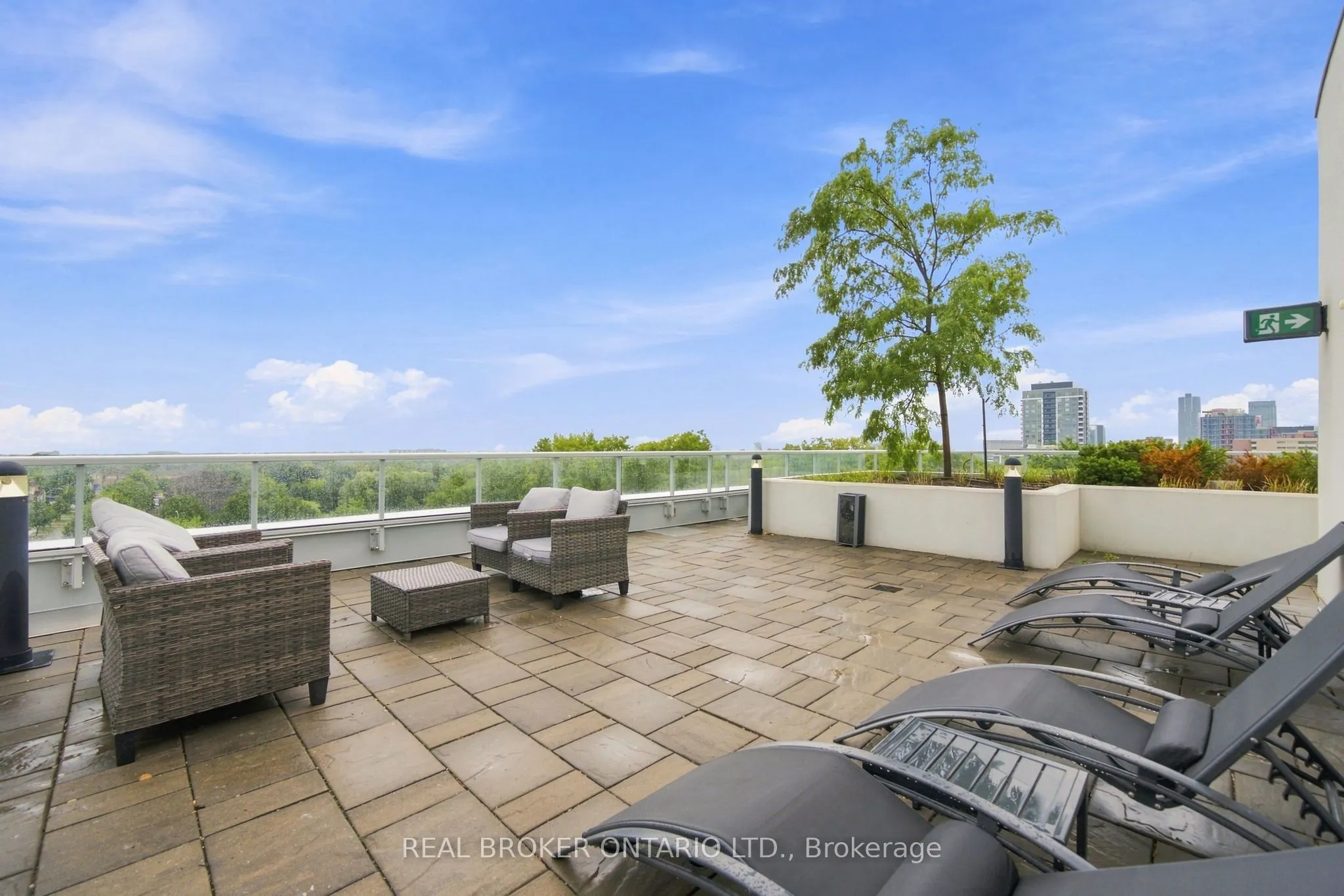 3220 Sheppard Avenue E #701