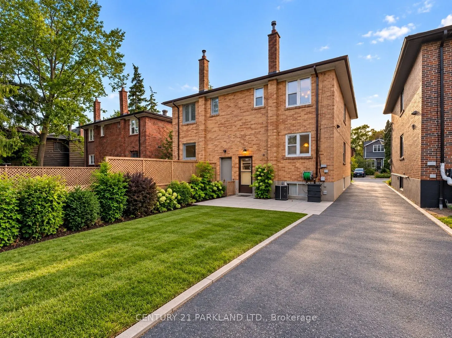 85 Victoria Park Avenue