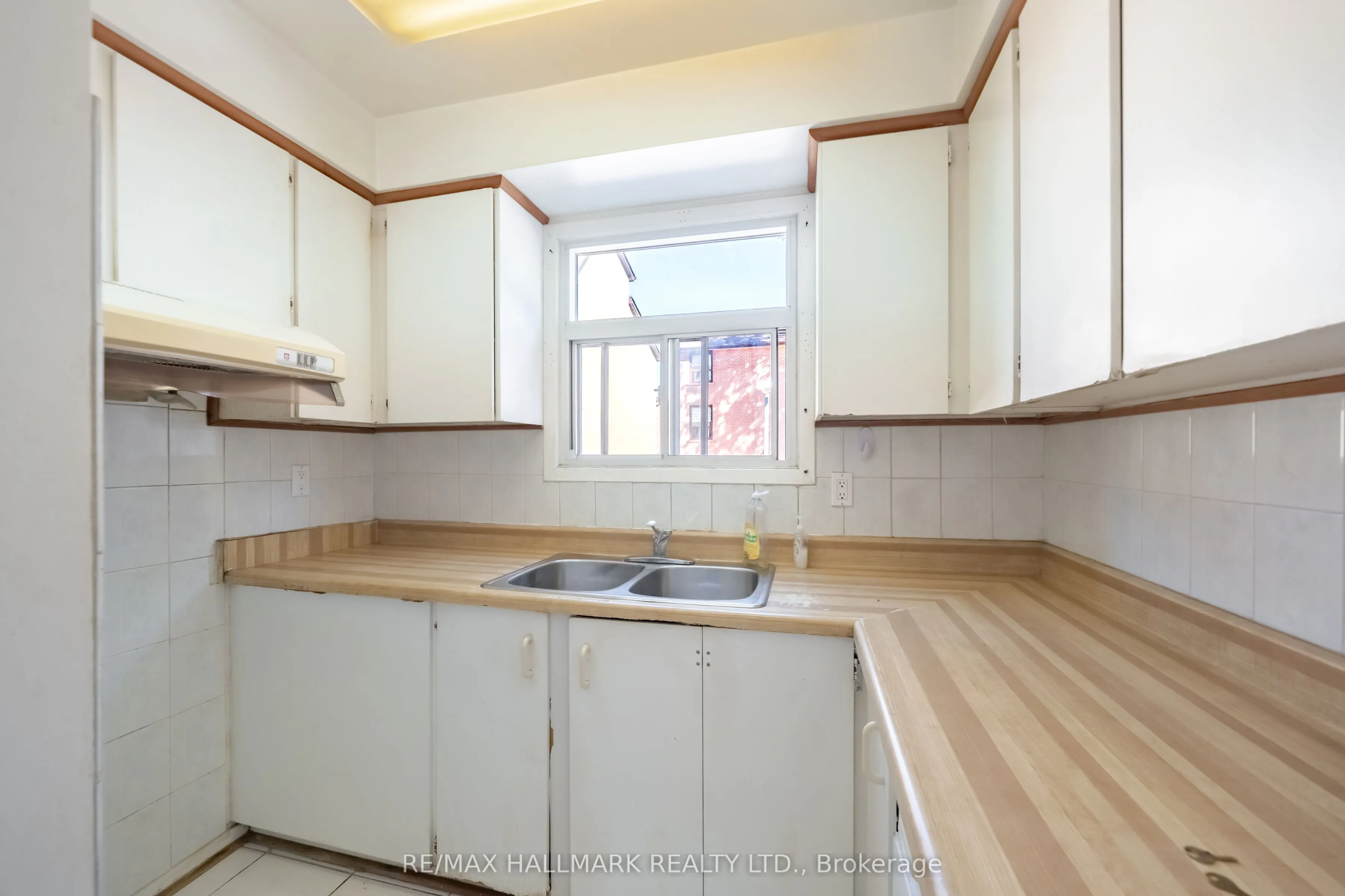275 Broadview Avenue #125