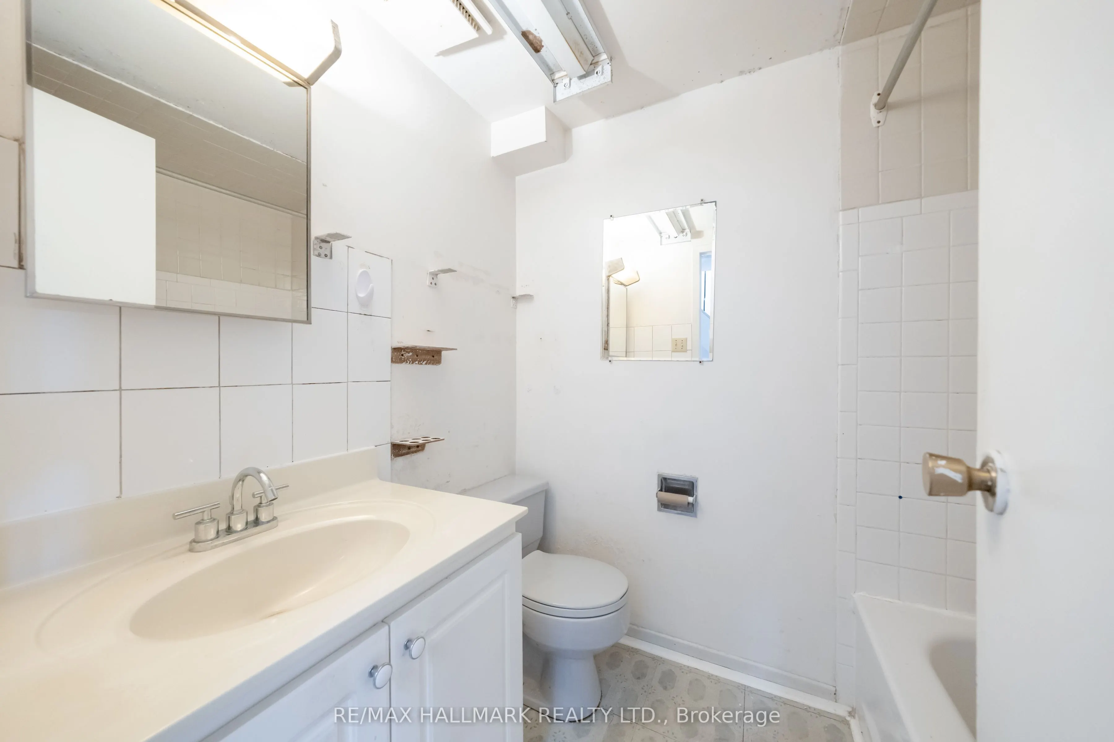 275 Broadview Avenue #125