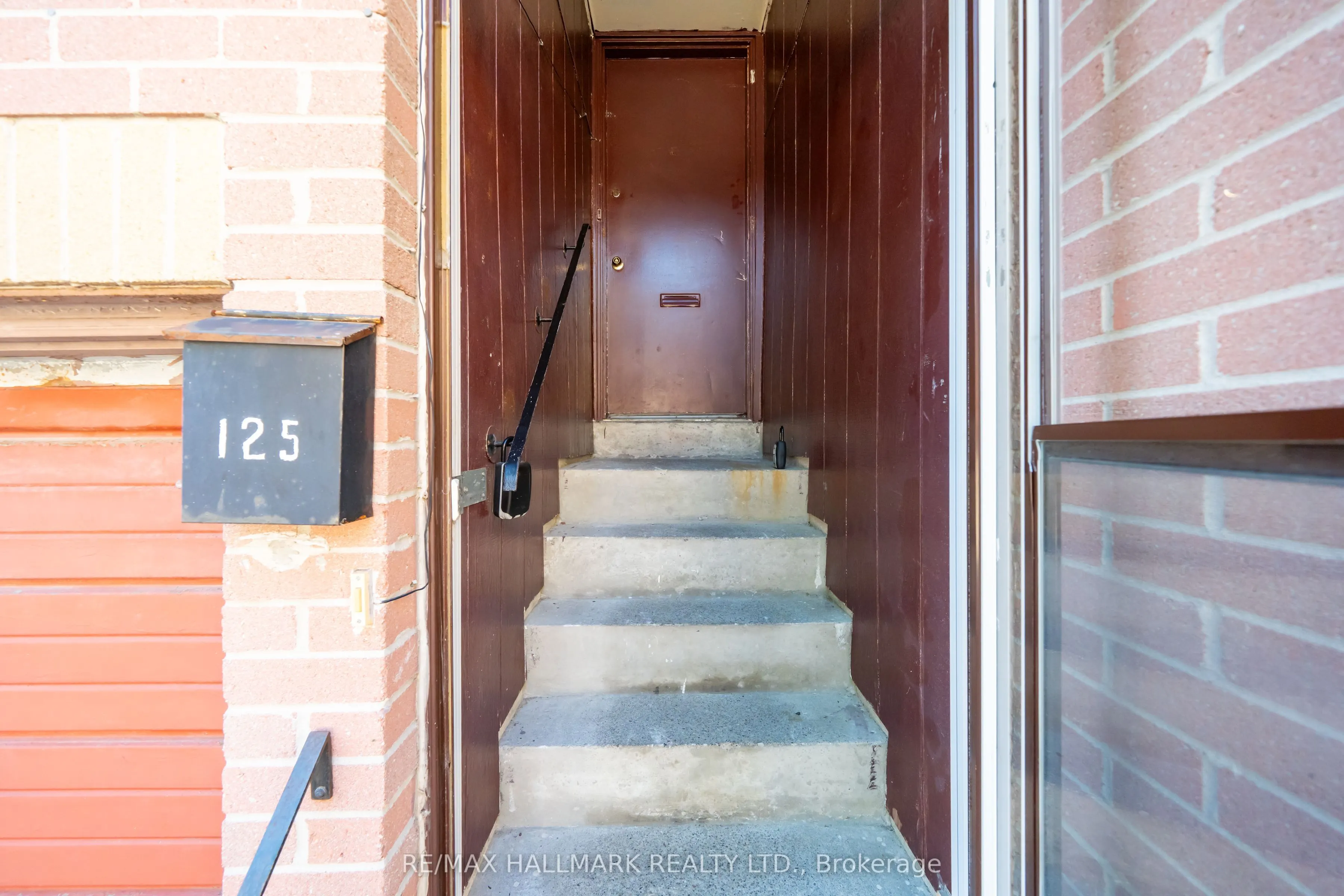 275 Broadview Avenue #125