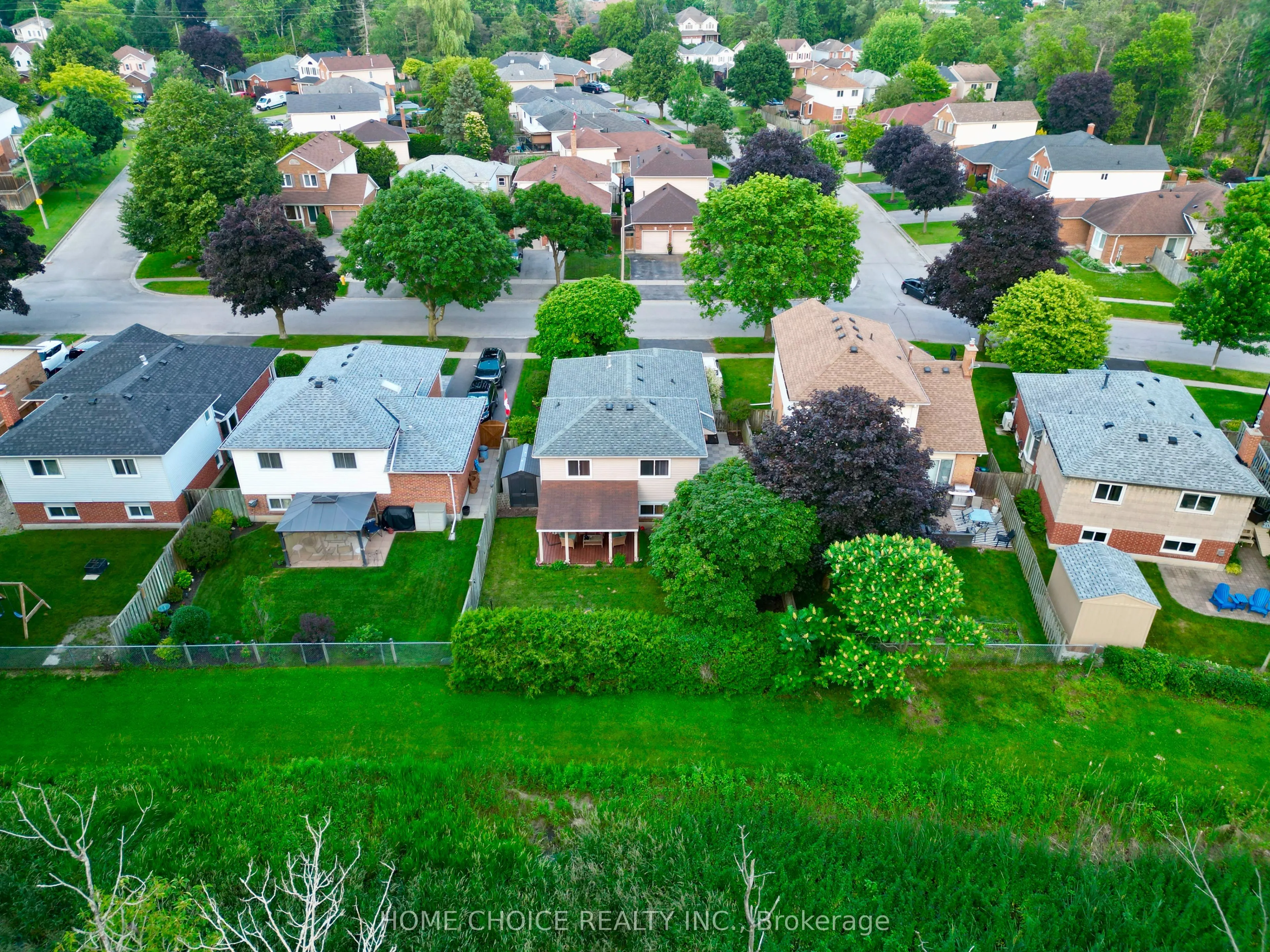 34 Goldpine Avenue