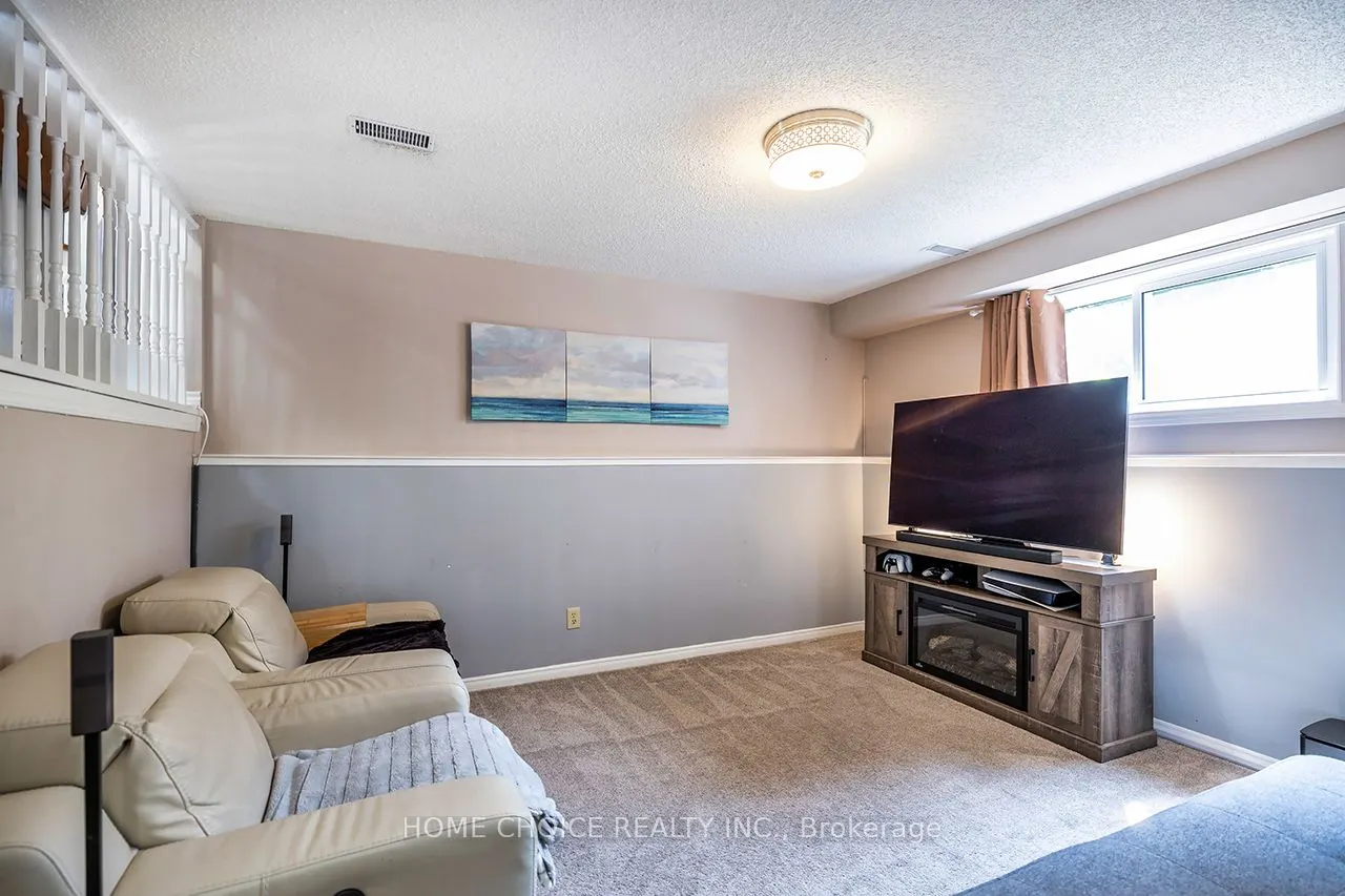 34 Goldpine Avenue