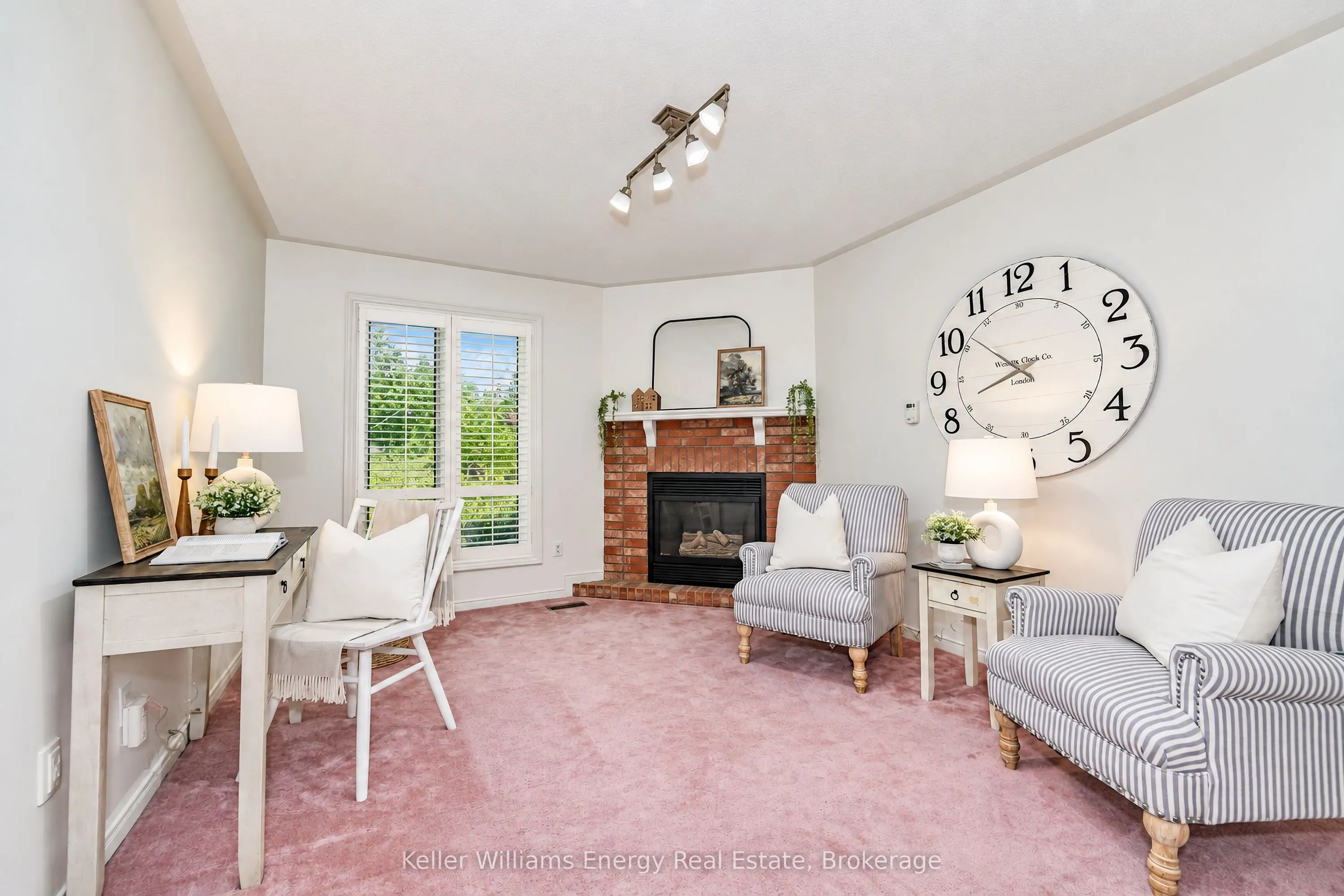 16 Amber Court