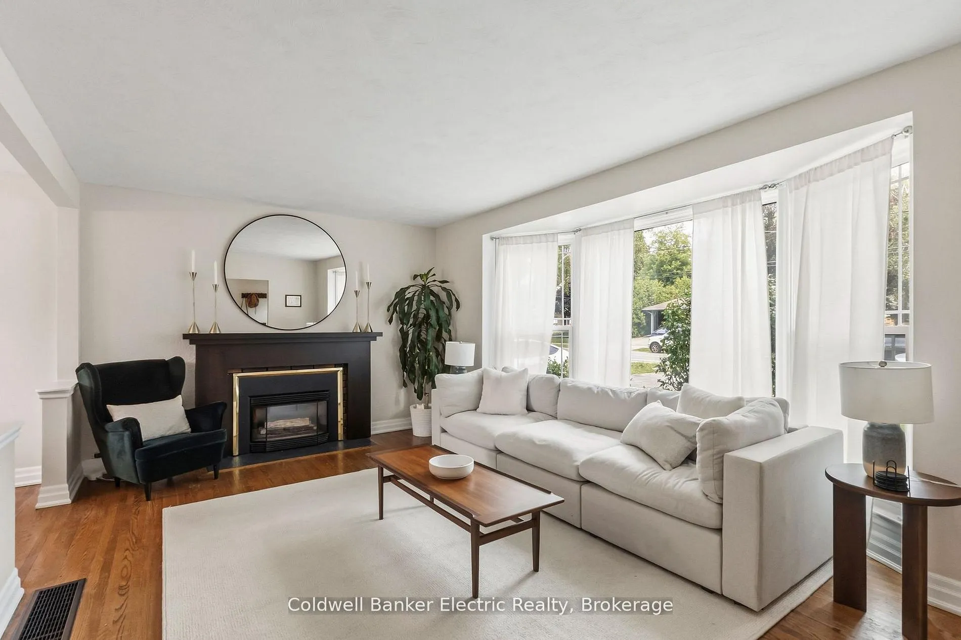326 Cochrane Street