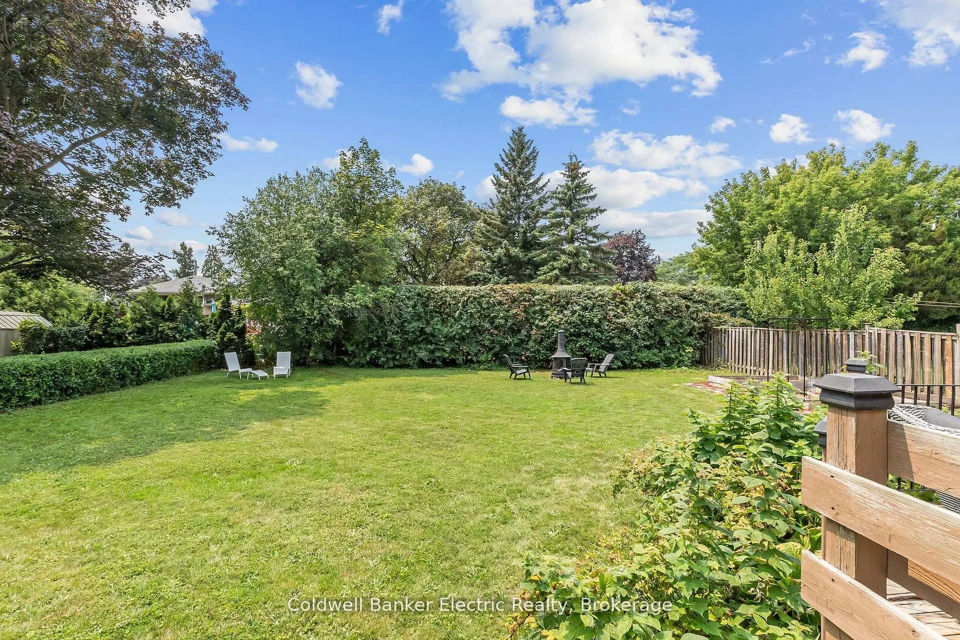 326 Cochrane Street