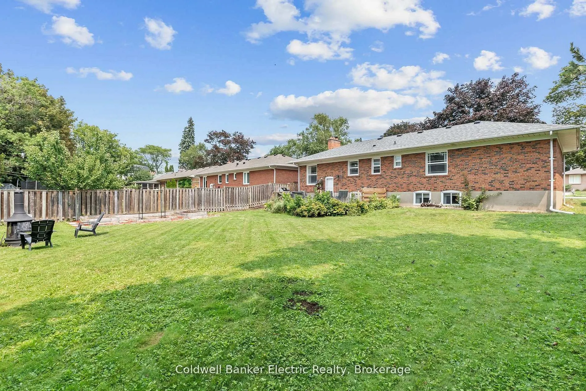 326 Cochrane Street