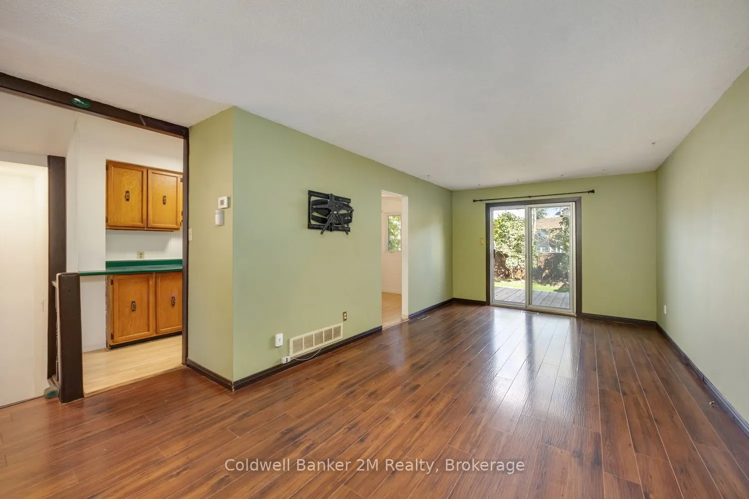 1161 Trowbridge Court