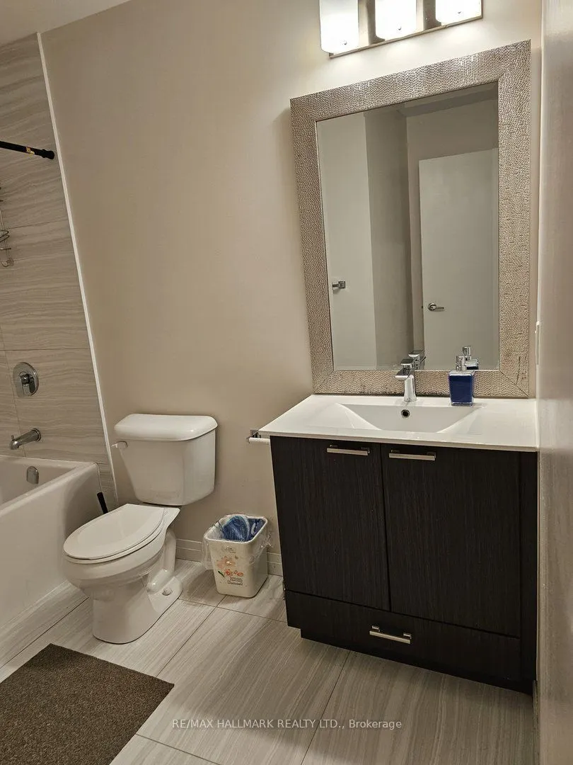 2152 Lawrence Avenue #101