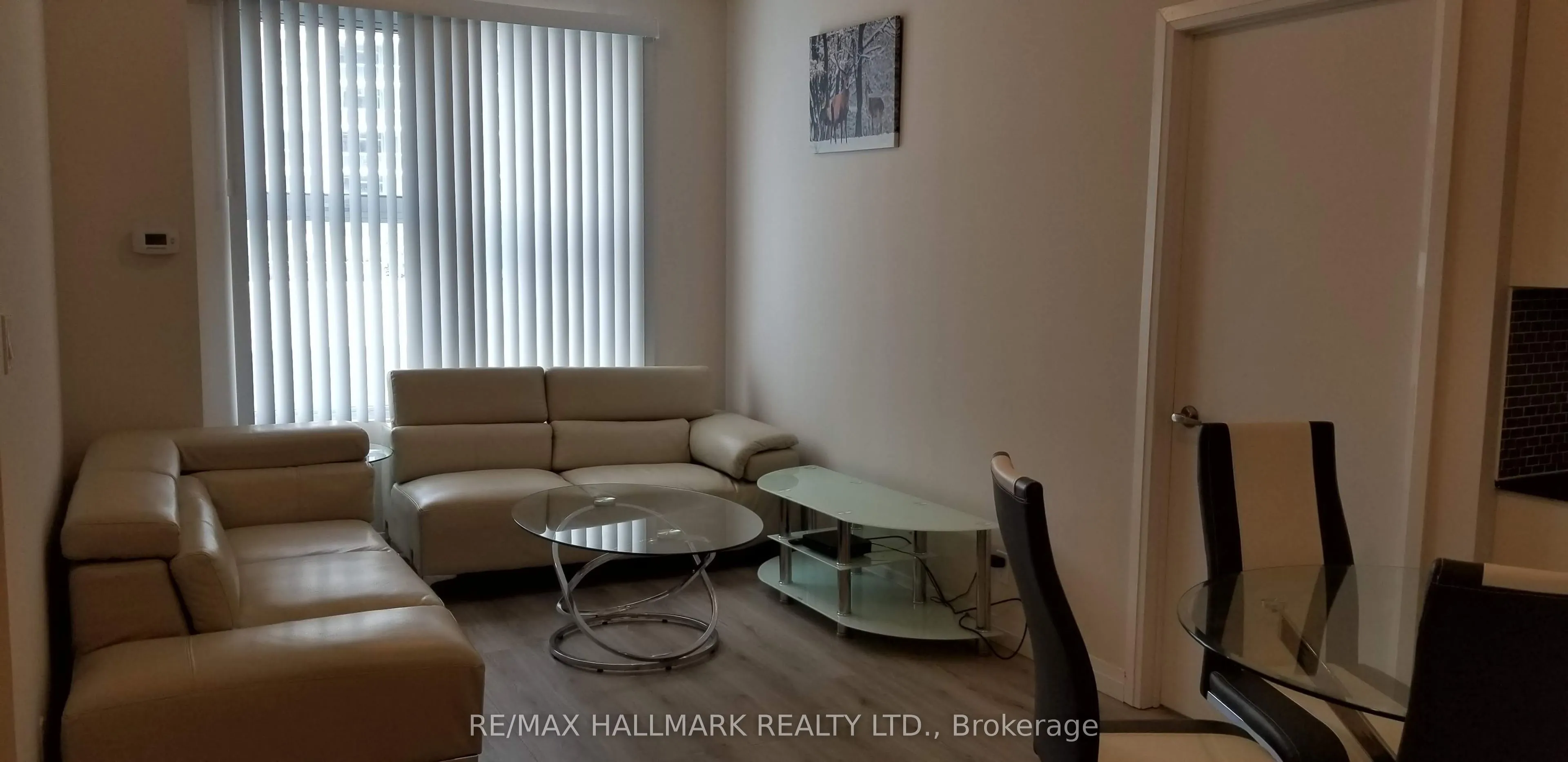 2152 Lawrence Avenue #105