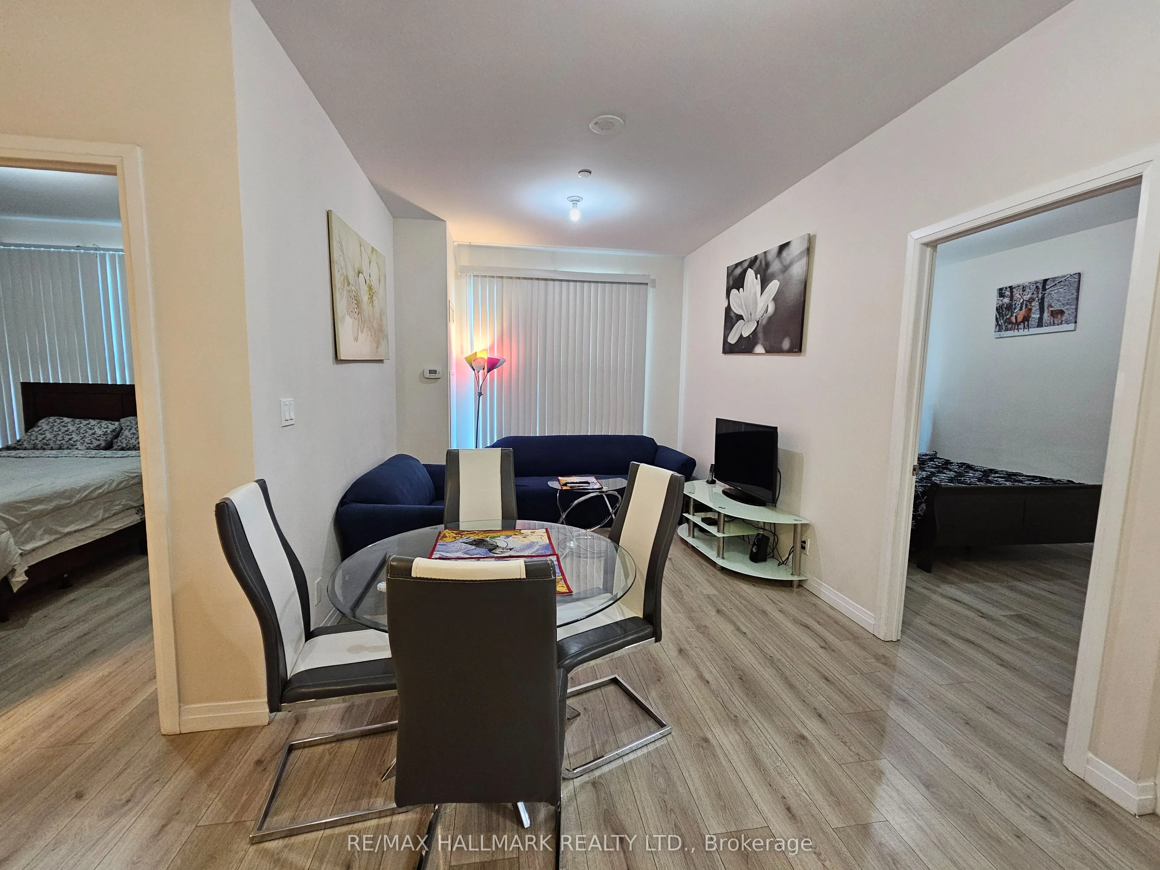 2152 Lawrence Avenue #105