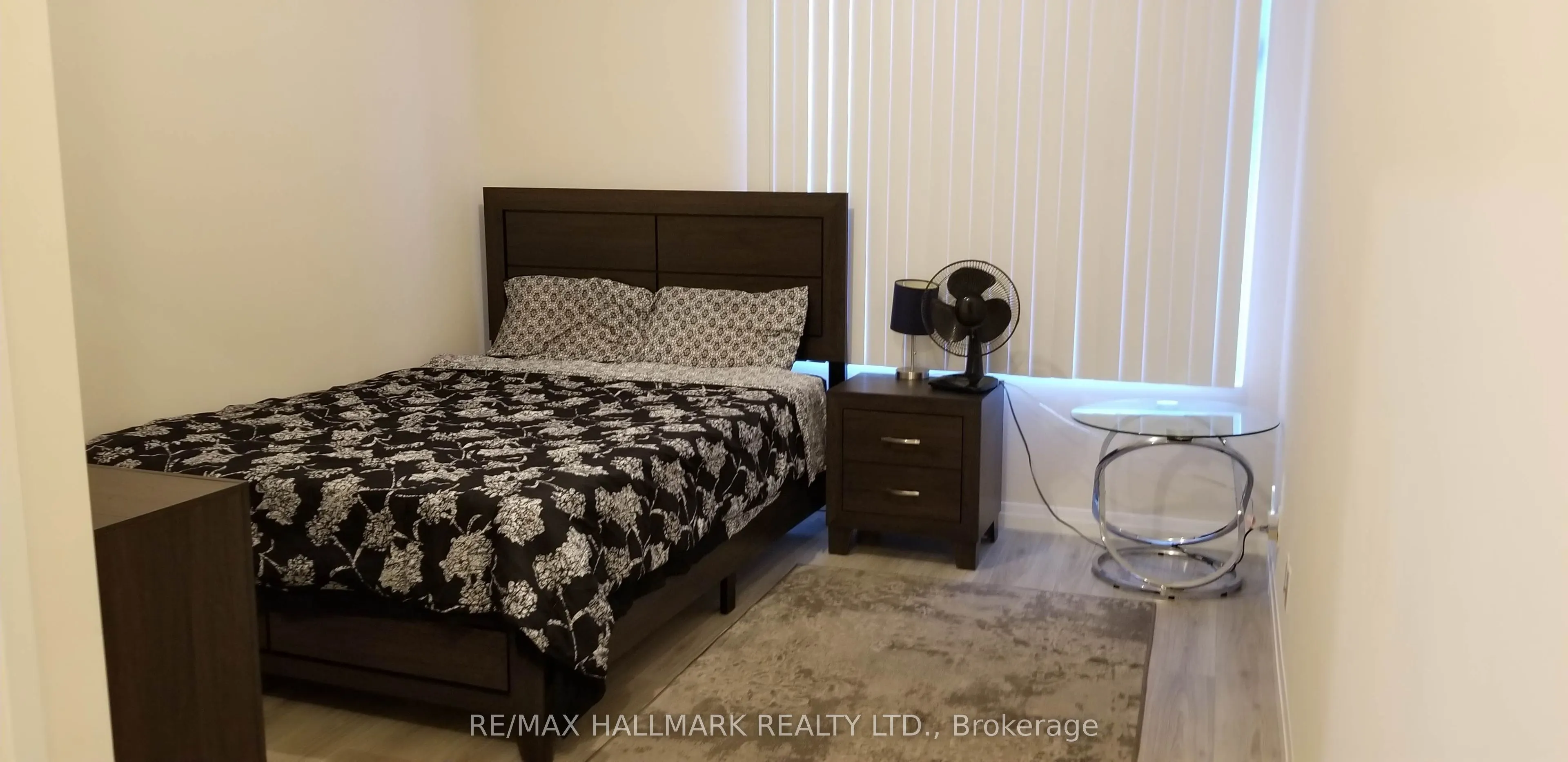 2152 Lawrence Avenue #105