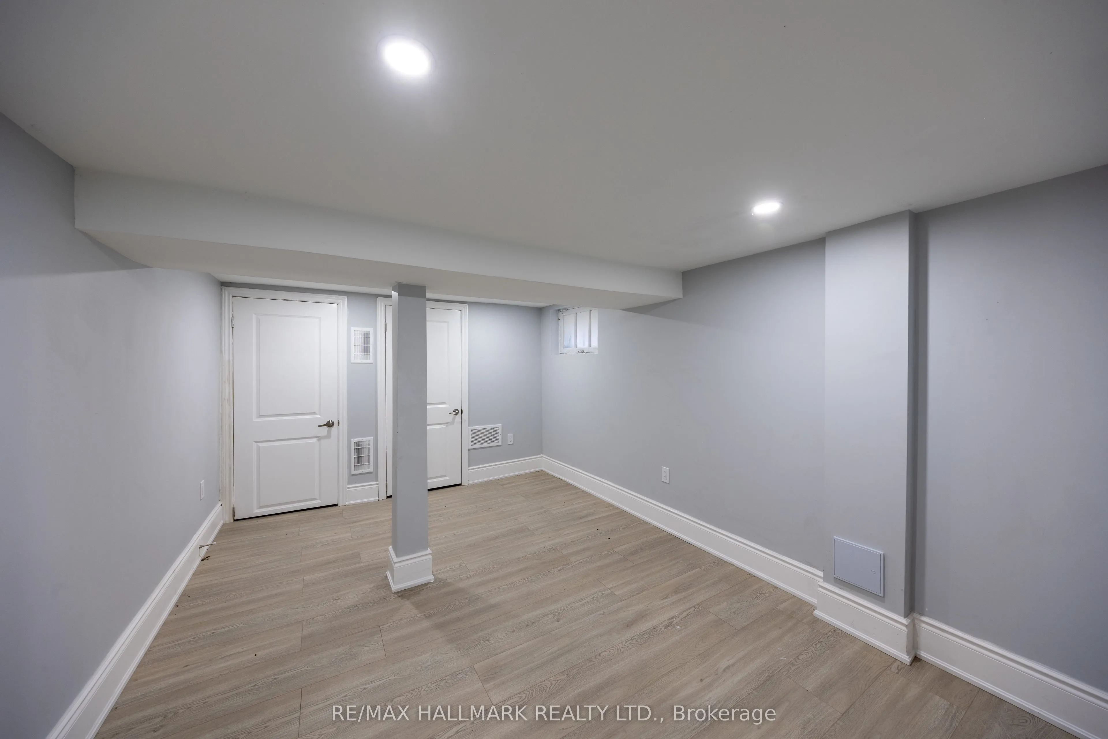 559 Ritson Road S