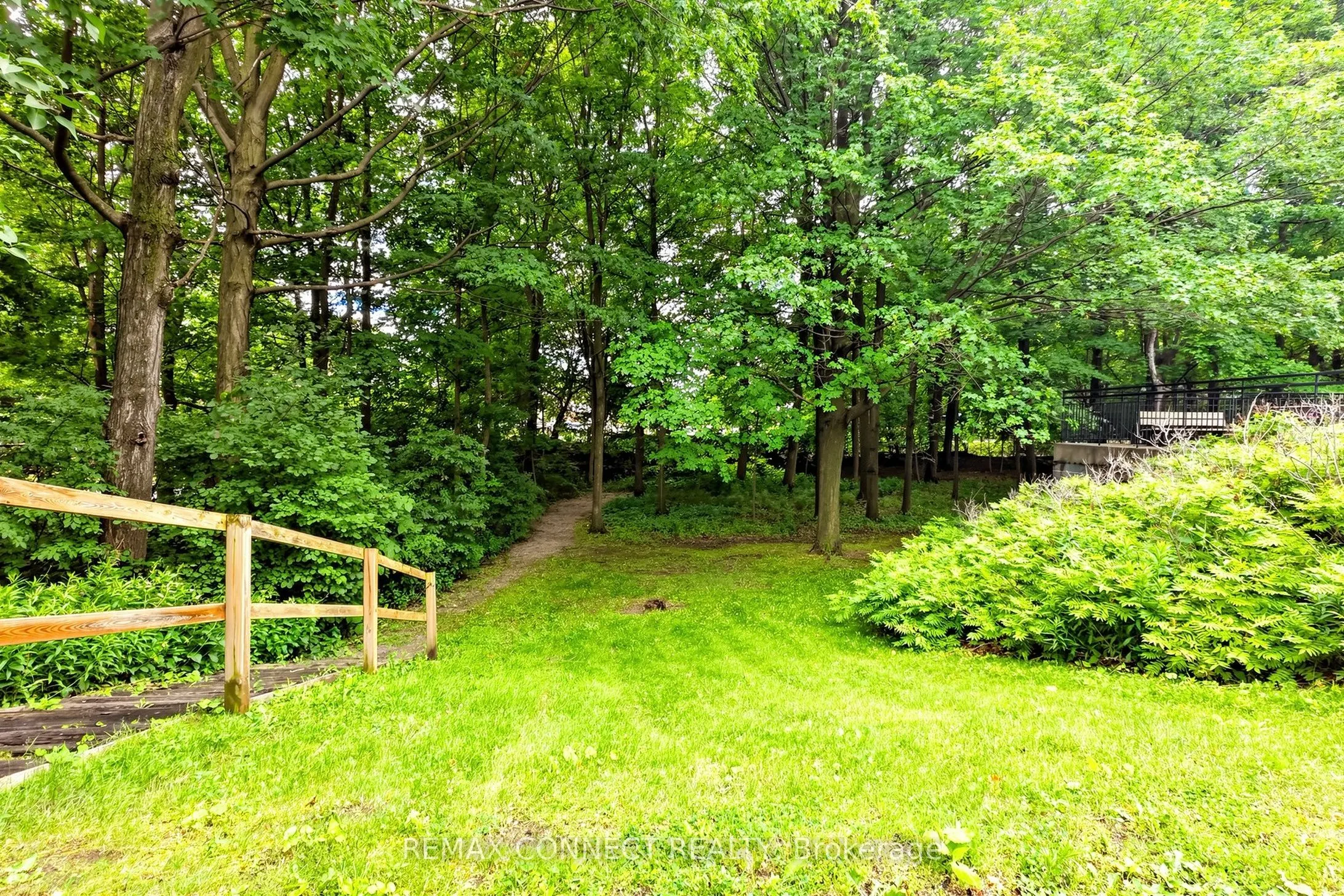 121 Ling Road #1614