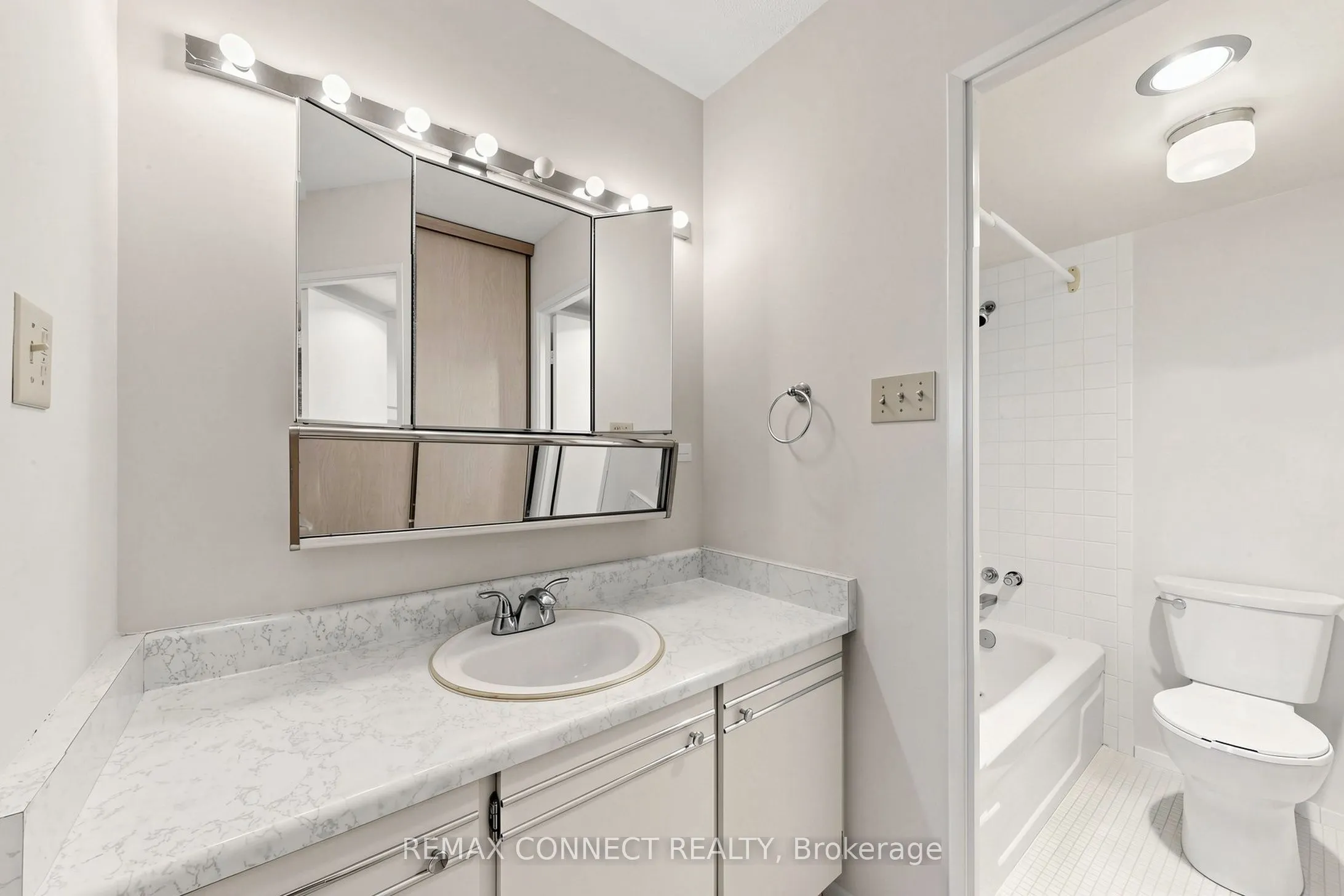 121 Ling Road #1614