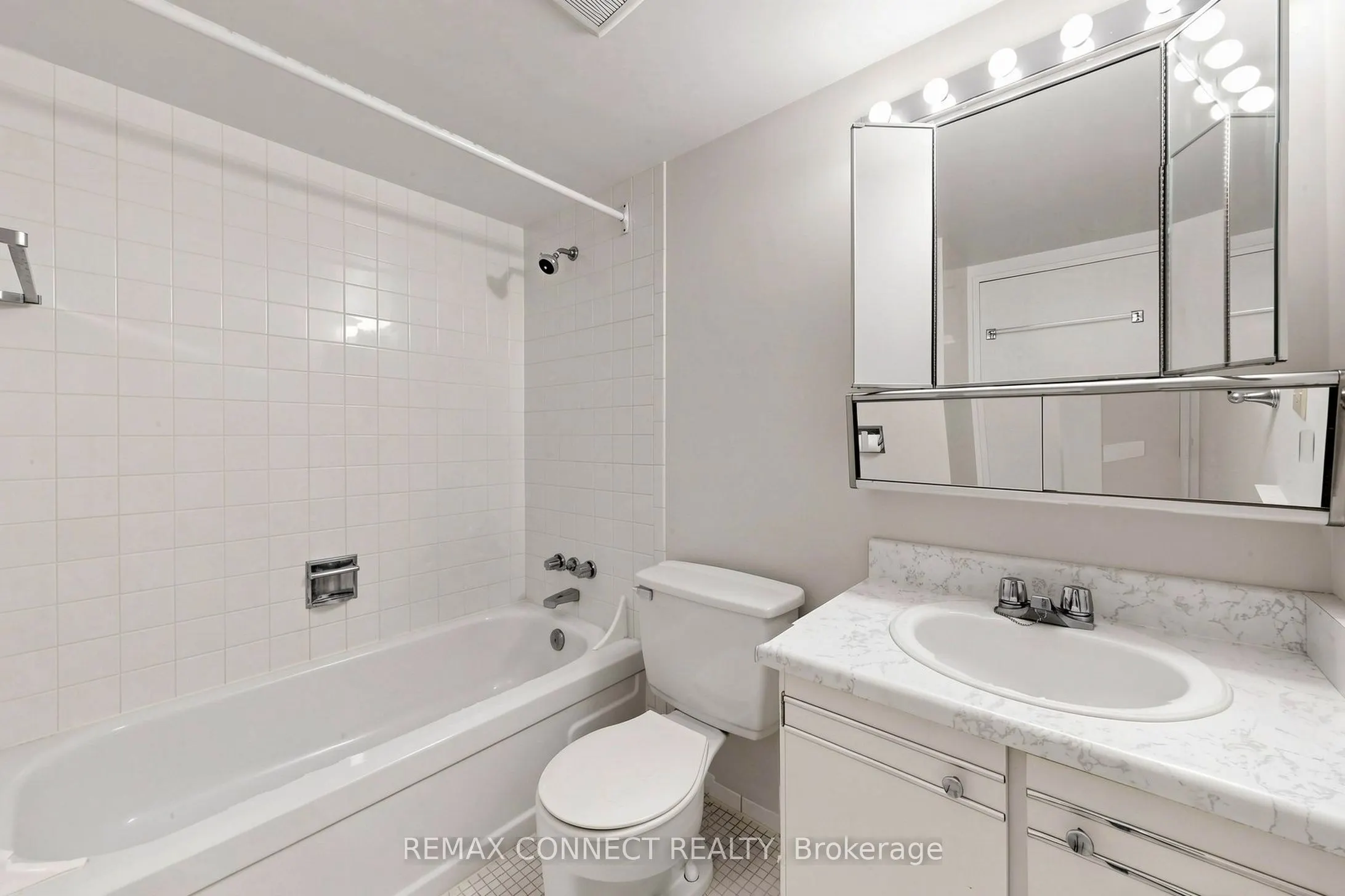 121 Ling Road #1614