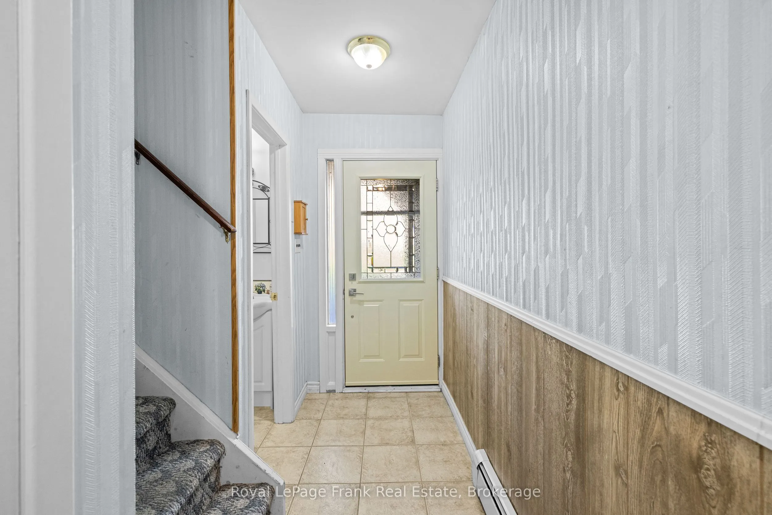 18 Reygate Court #28