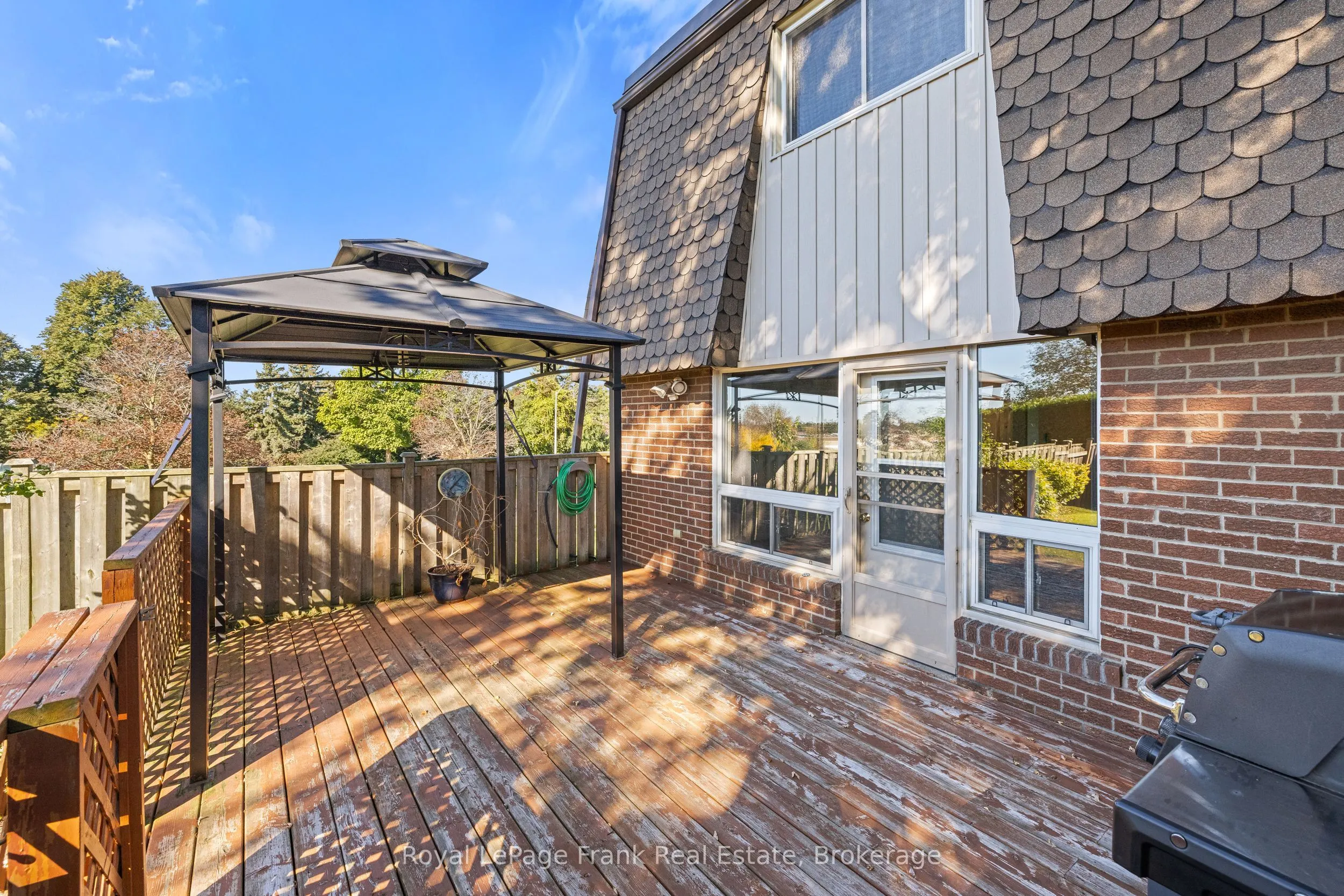 18 Reygate Court #28