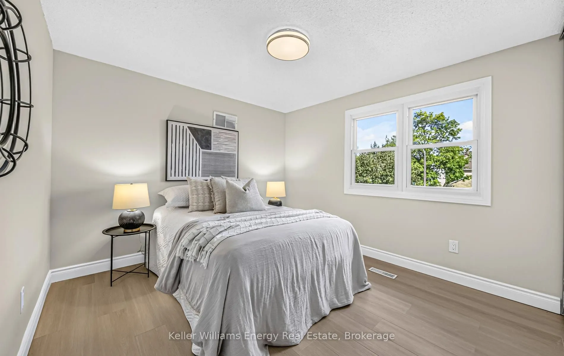 307 Prince Of Wales Drive