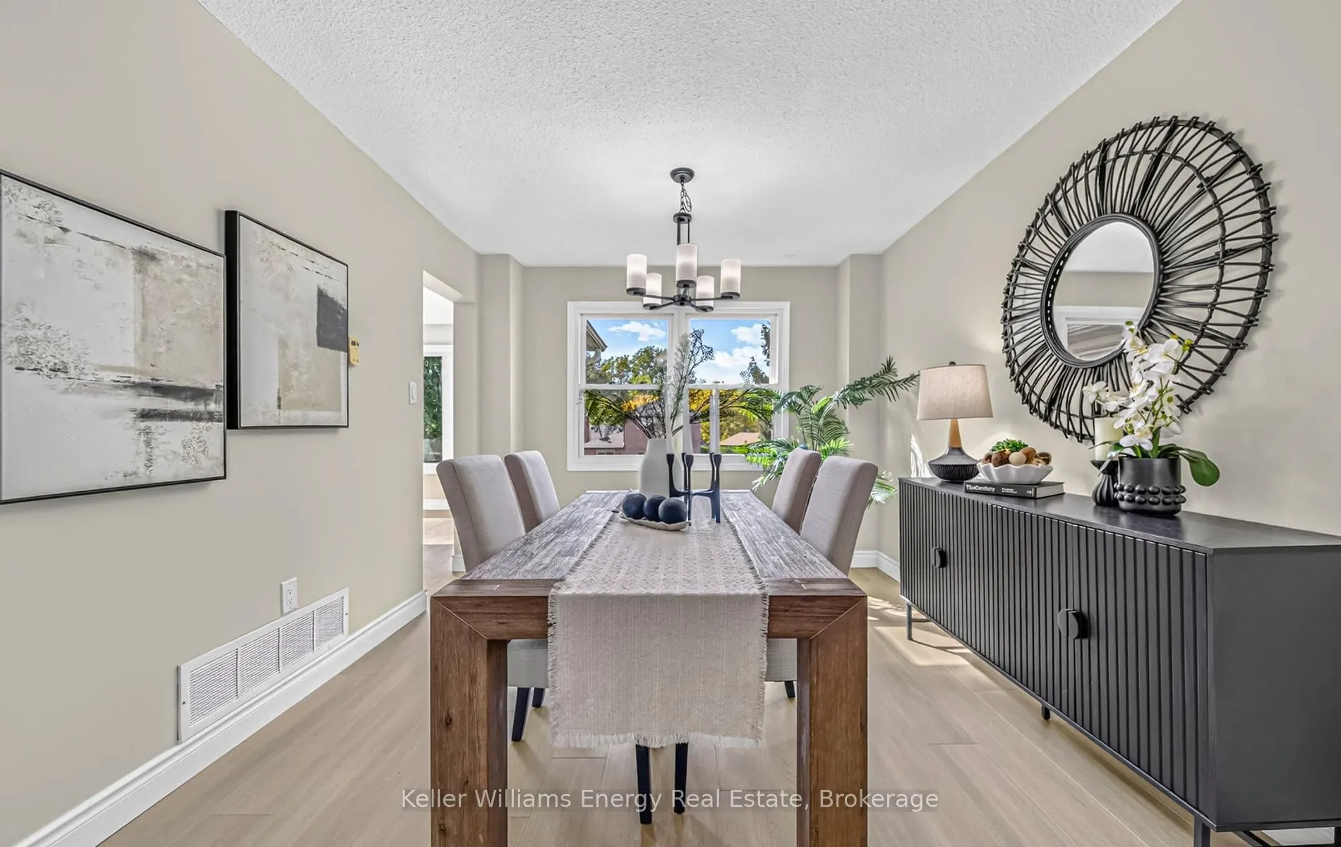 307 Prince Of Wales Drive