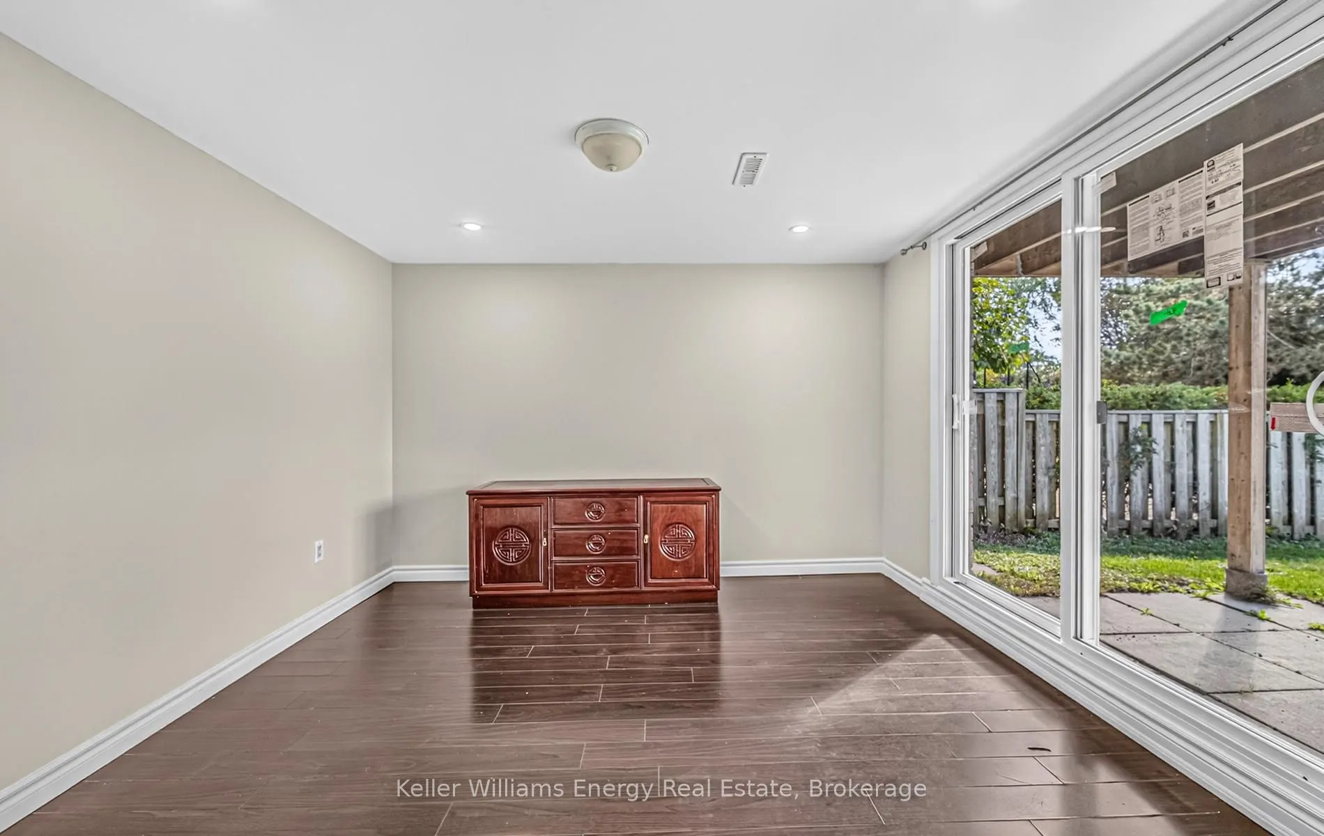 307 Prince Of Wales Drive