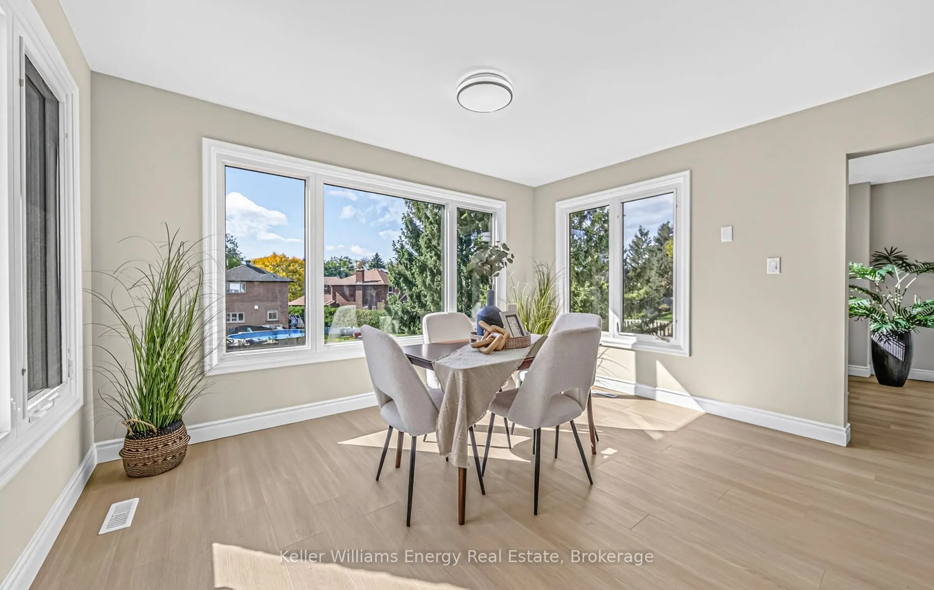 307 Prince Of Wales Drive