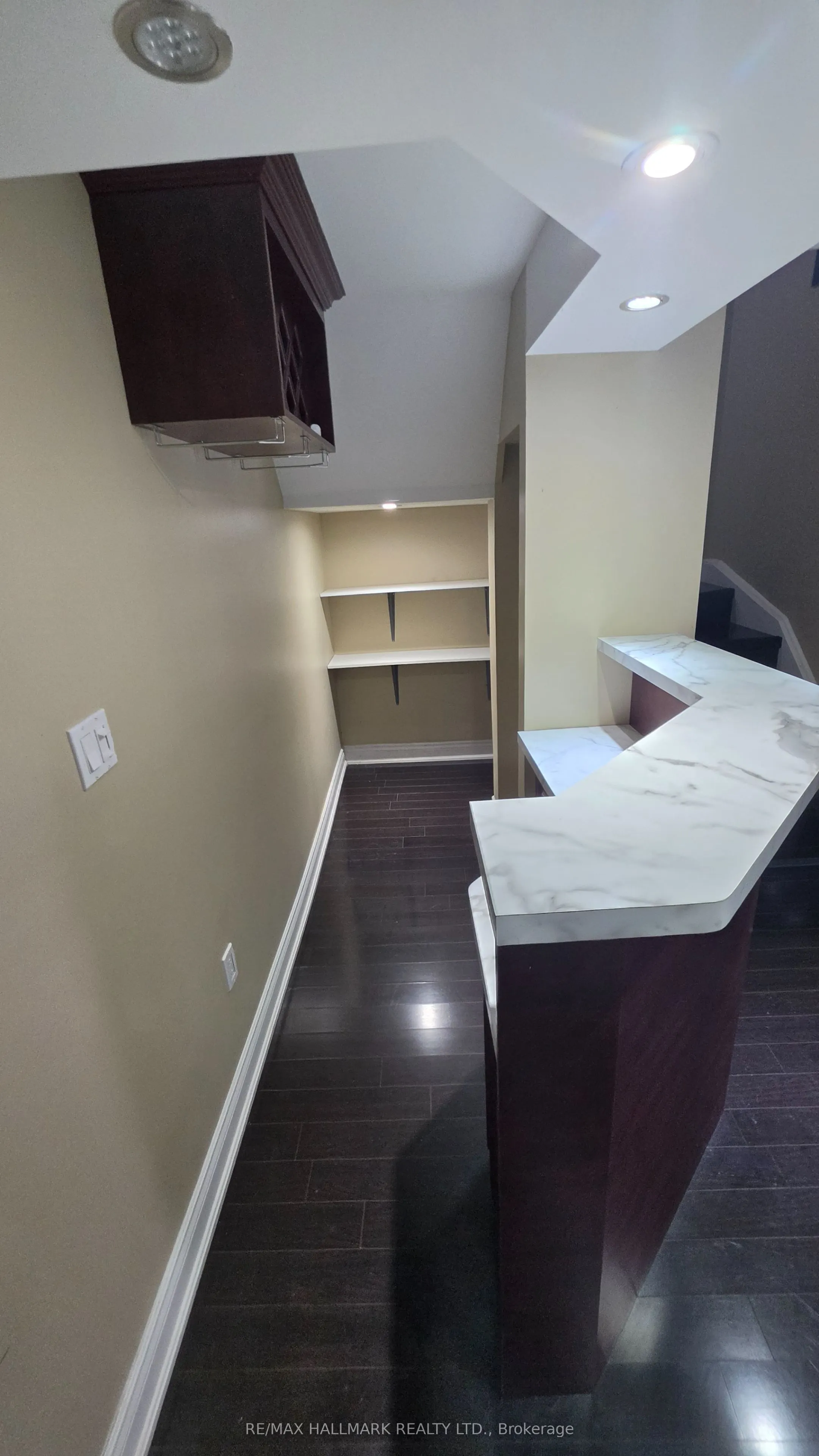 325 Porte Road #Lower Level