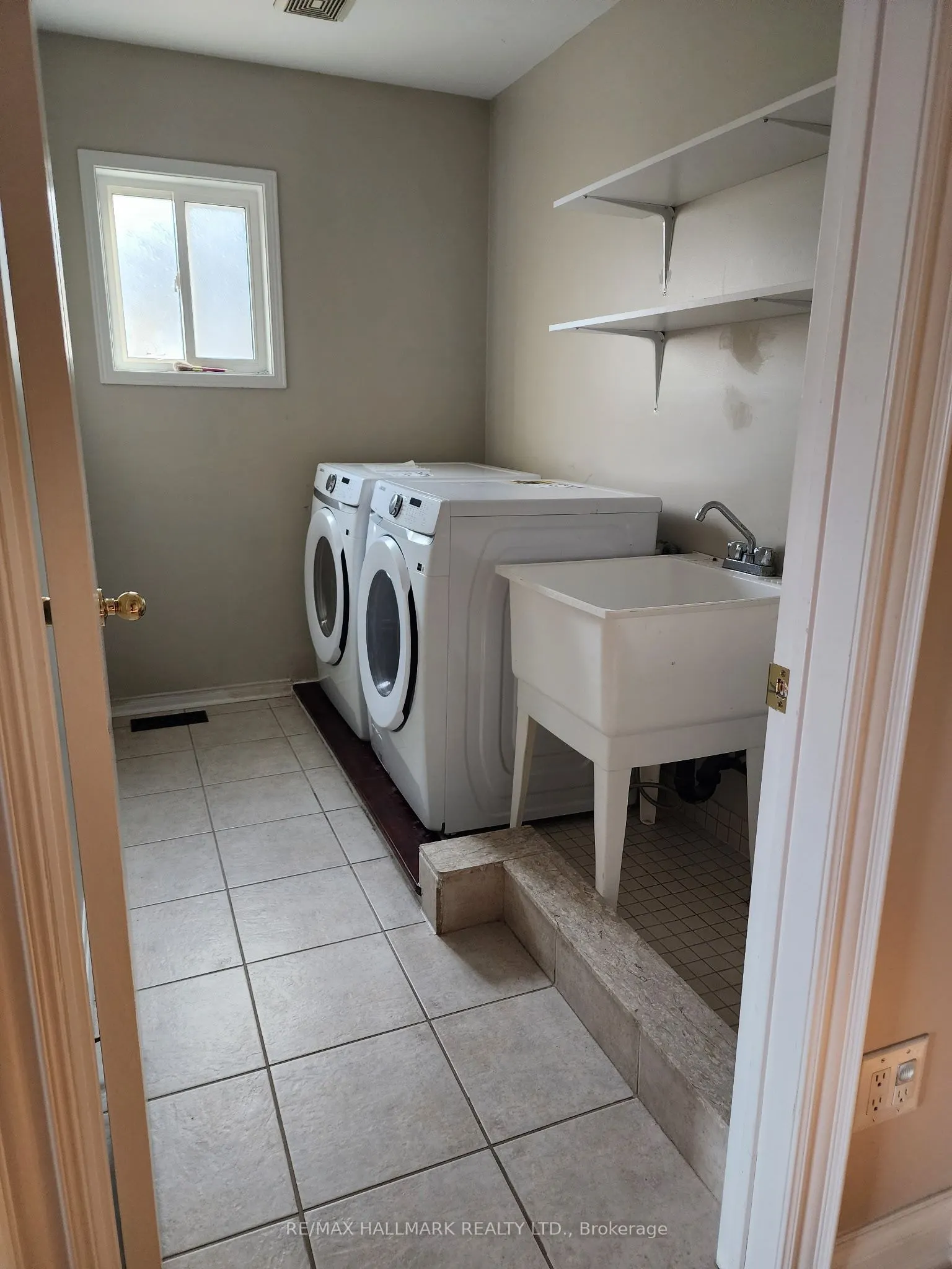 325 Porte Road #Lower Level