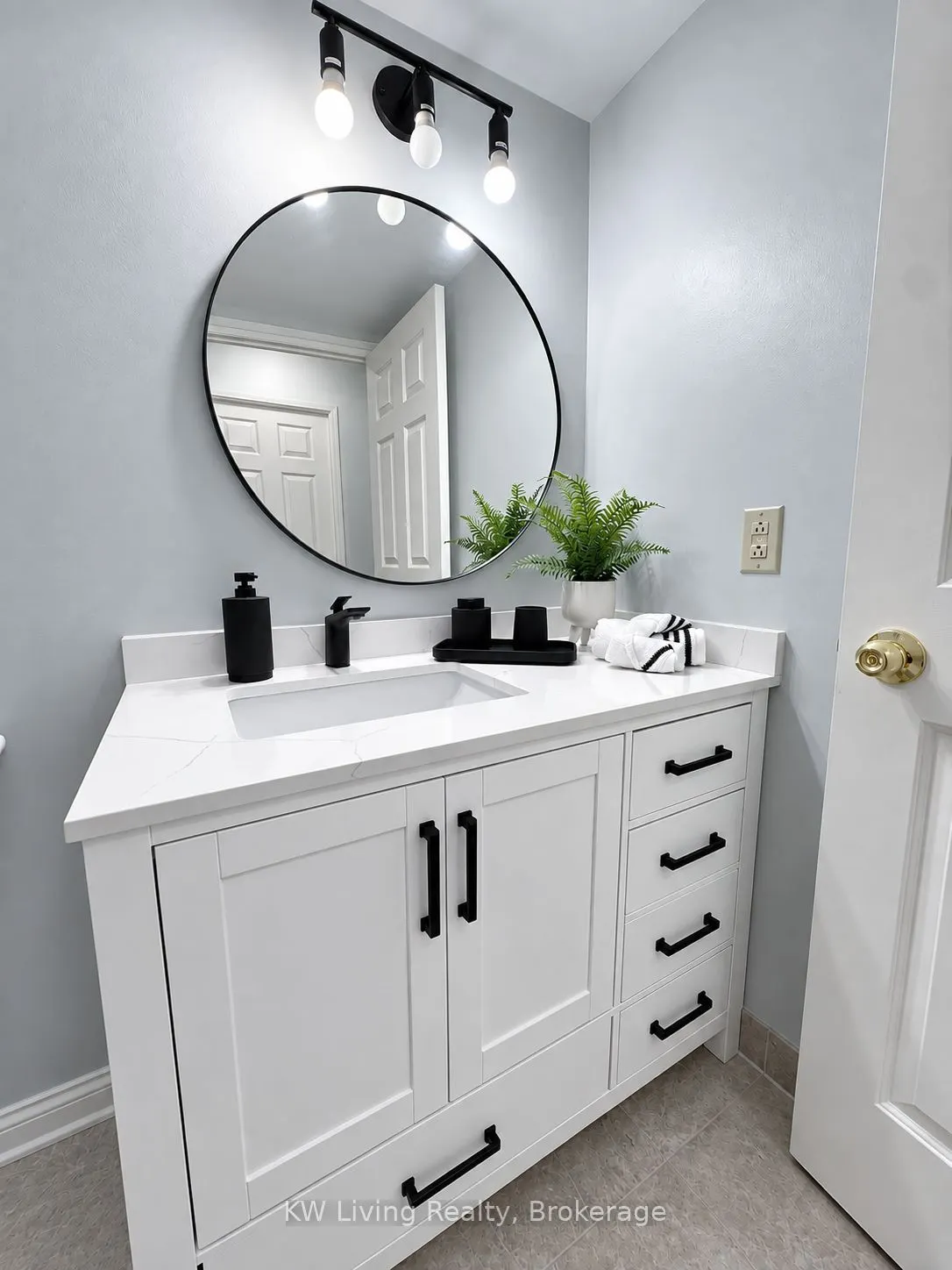 175 Bamburgh Circle #818