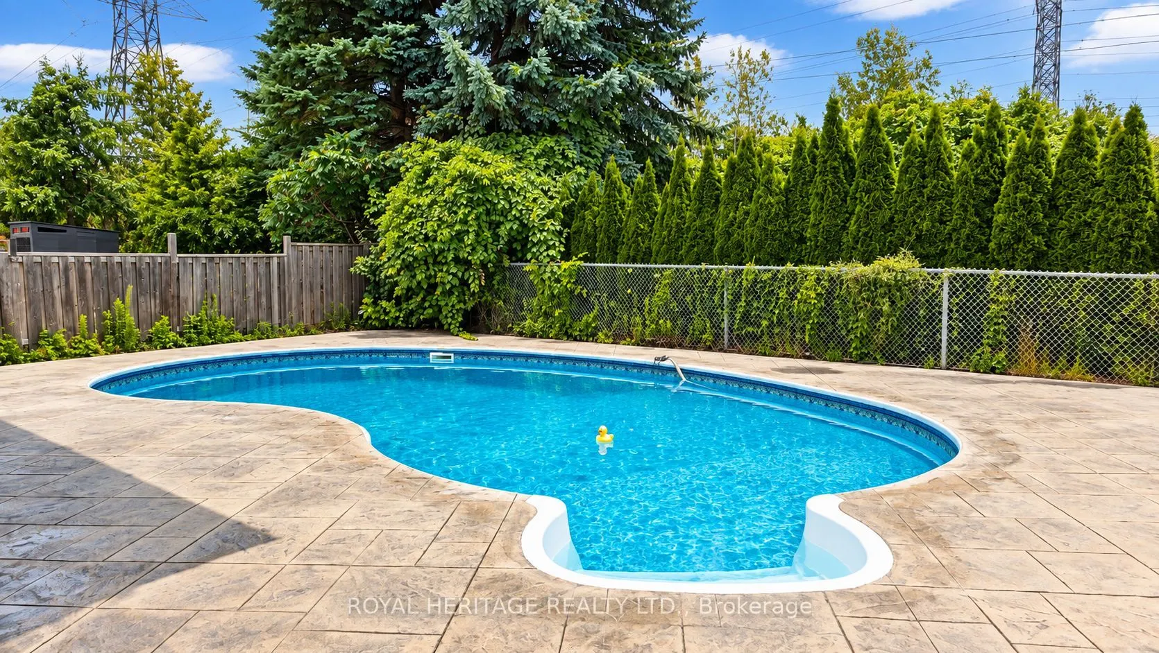 1221 Fieldstone Circle