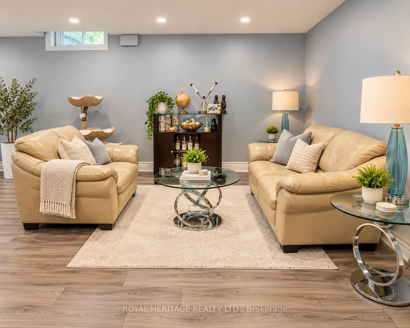 1221 Fieldstone Circle