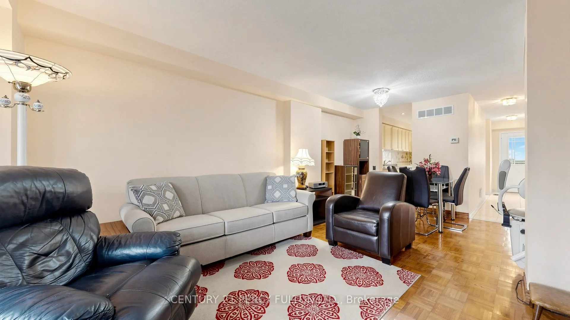 2472 Eglinton Avenue E #TH26