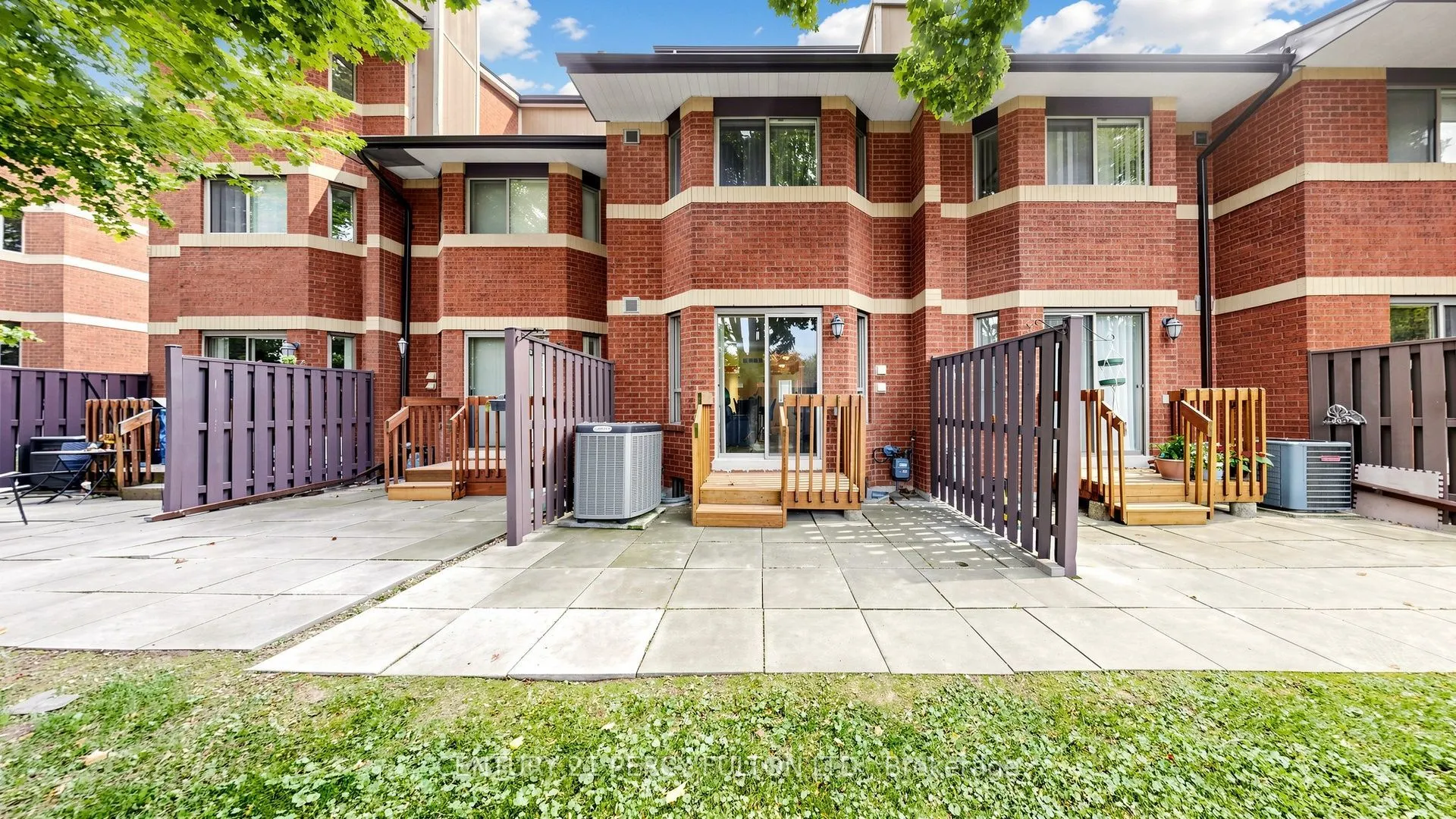 2472 Eglinton Avenue E #TH26