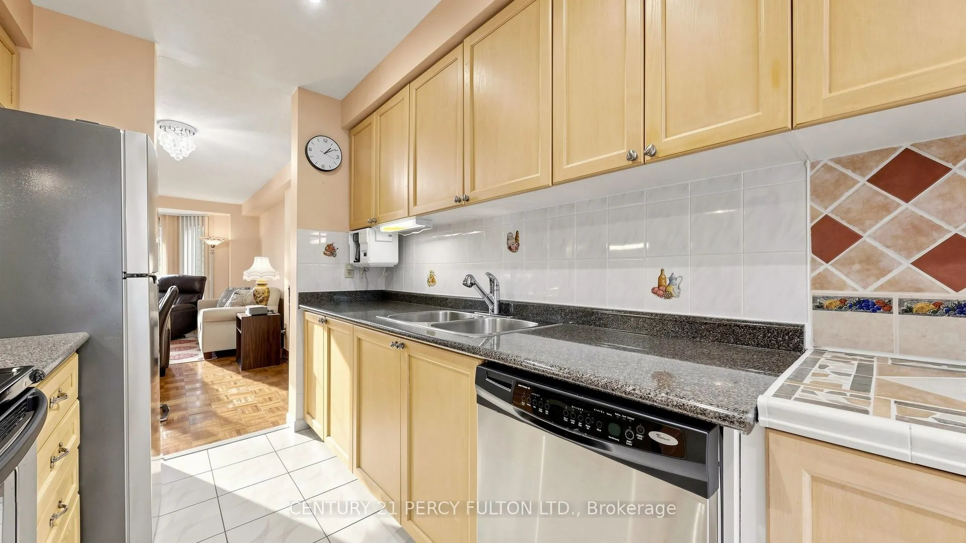 2472 Eglinton Avenue E #TH26