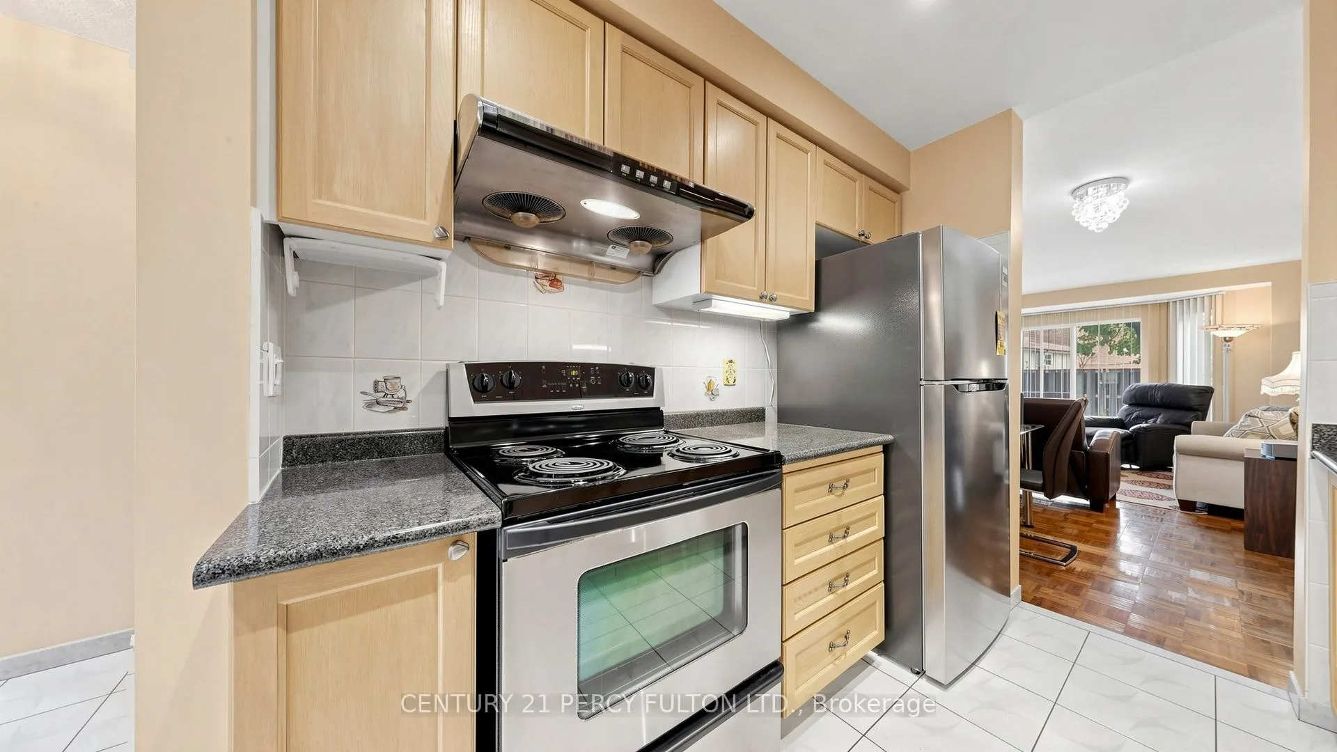 2472 Eglinton Avenue E #TH26