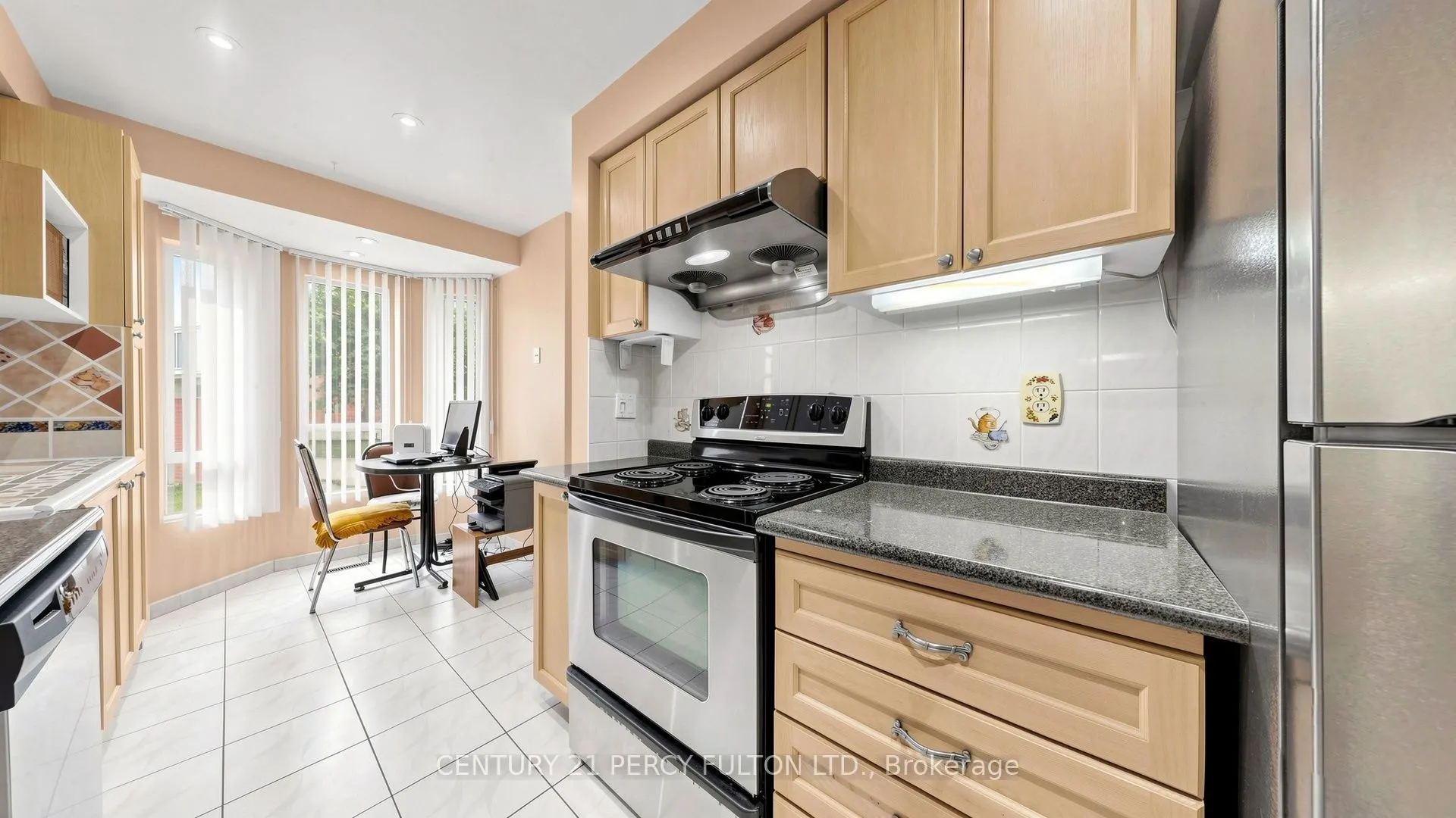 2472 Eglinton Avenue E #TH26