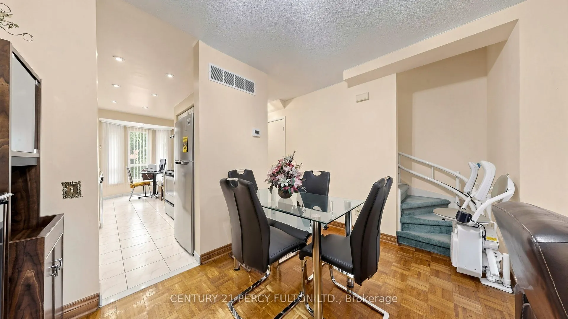 2472 Eglinton Avenue E #TH26