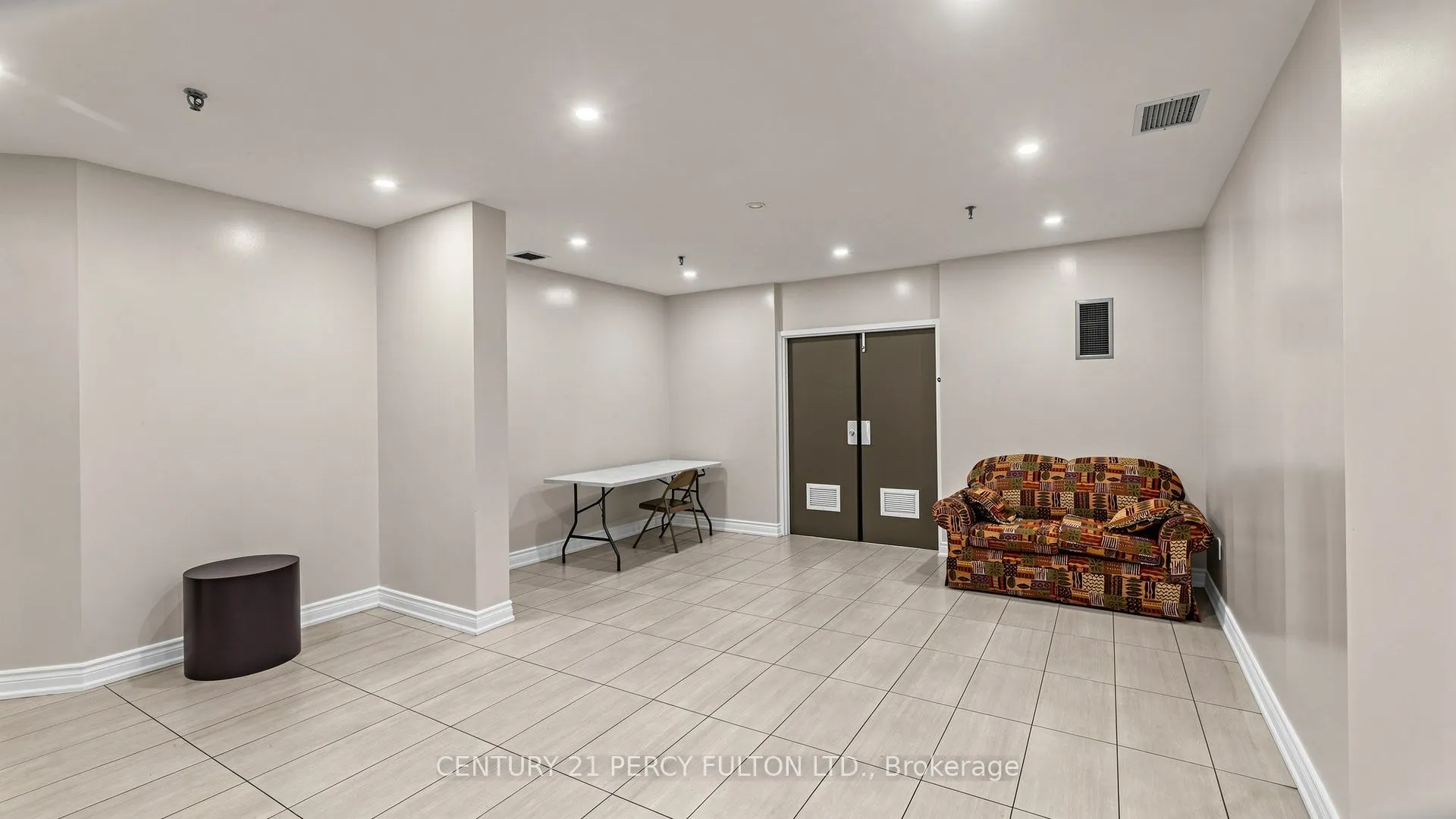 2472 Eglinton Avenue E #TH26