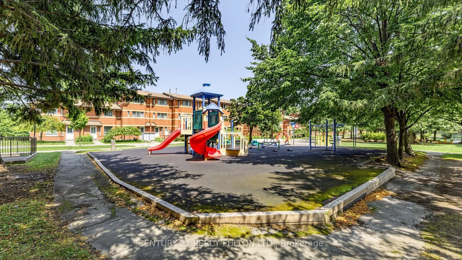 2472 Eglinton Avenue E #TH26