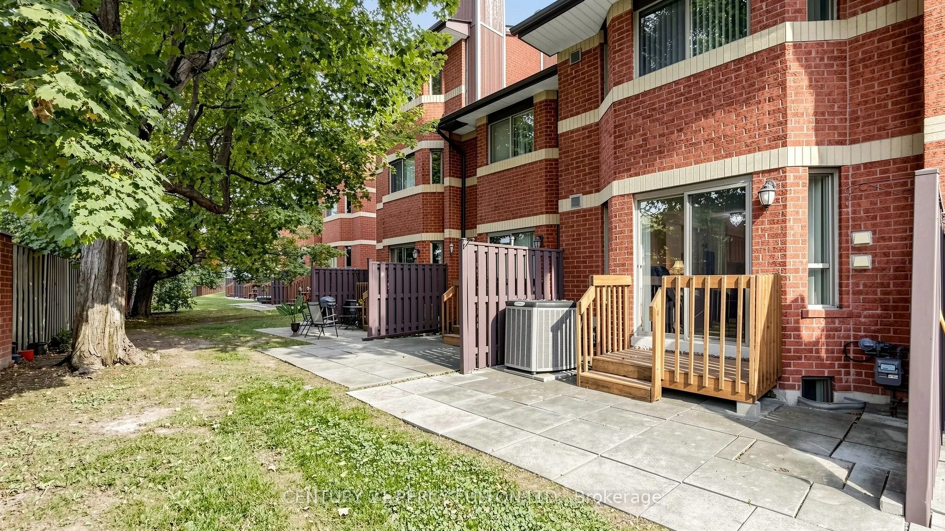 2472 Eglinton Avenue E #TH26