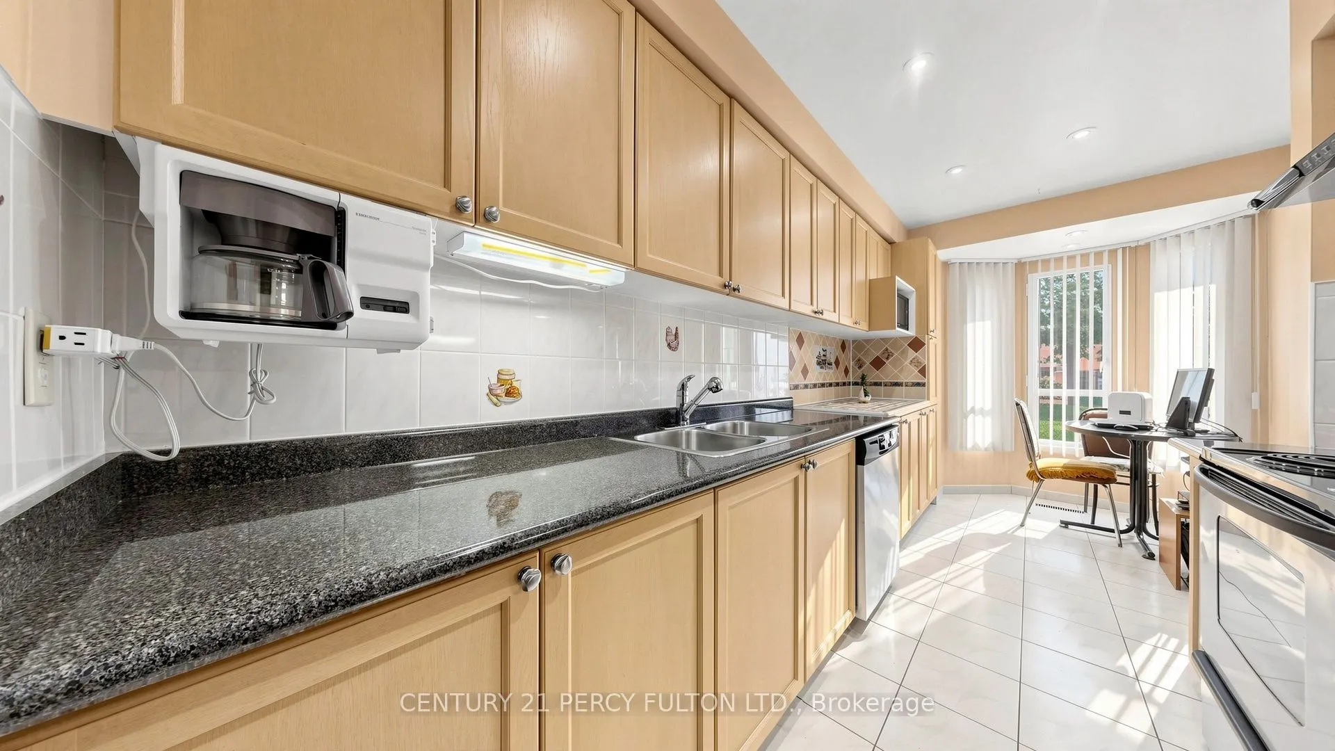 2472 Eglinton Avenue E #TH26