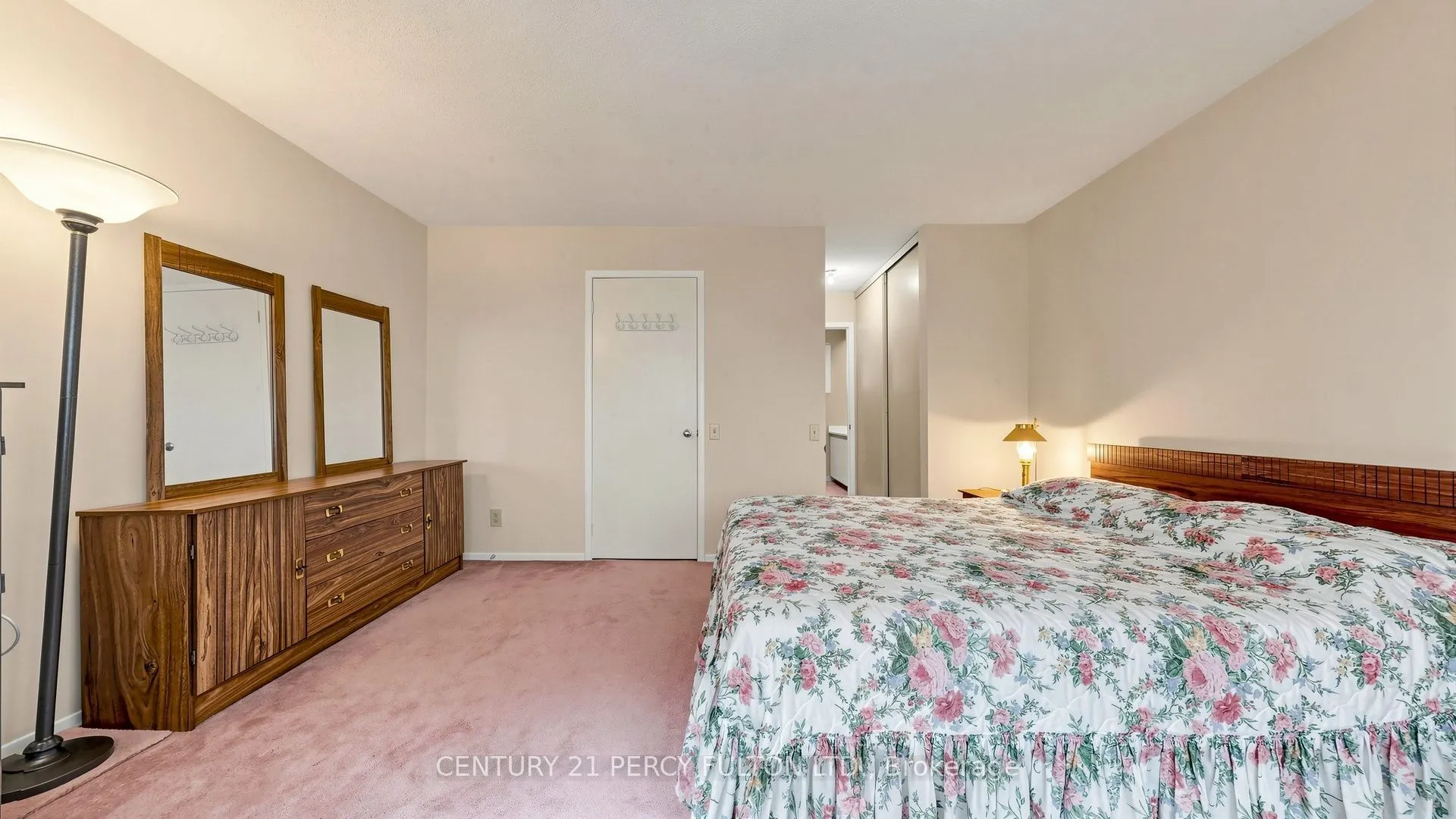 2472 Eglinton Avenue E #TH26